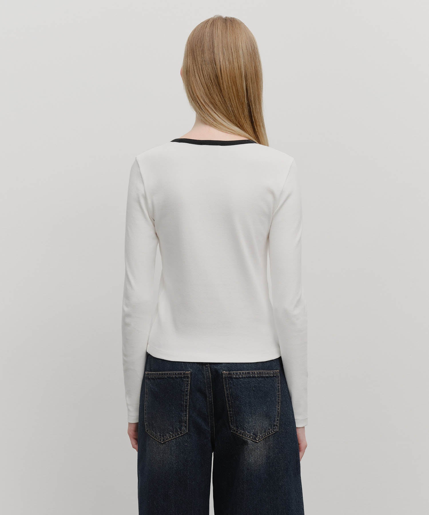 W DEEP NECK LONG SLEEVE