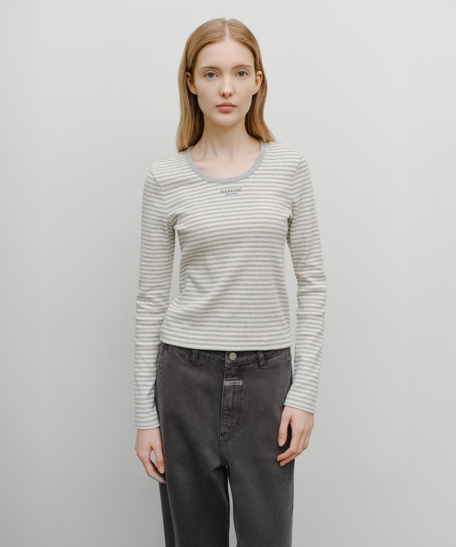 W DEEP NECK LONG SLEEVE
