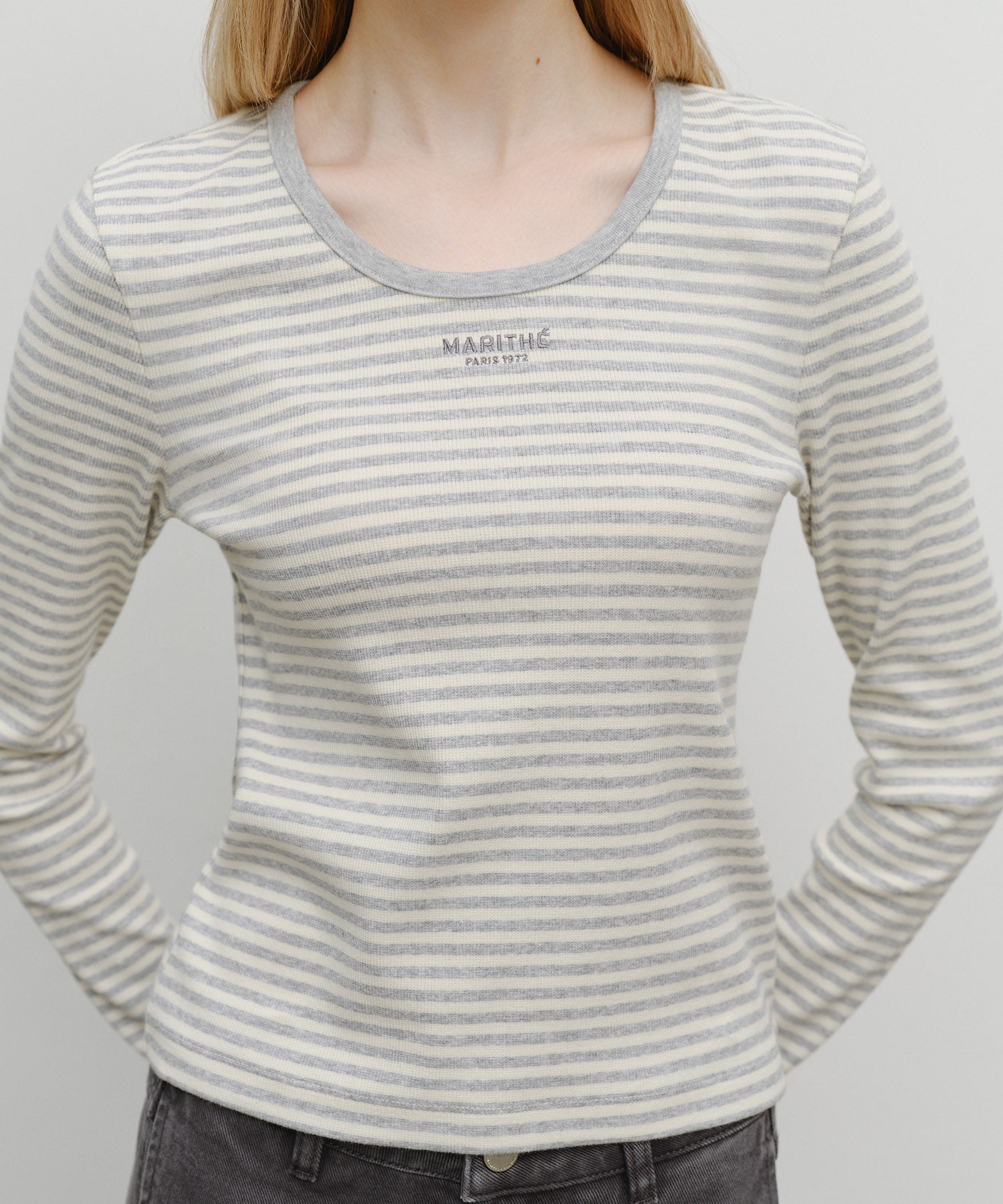 W DEEP NECK LONG SLEEVE