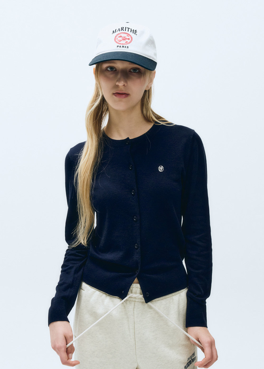 W ROUND NECK CARDIGAN