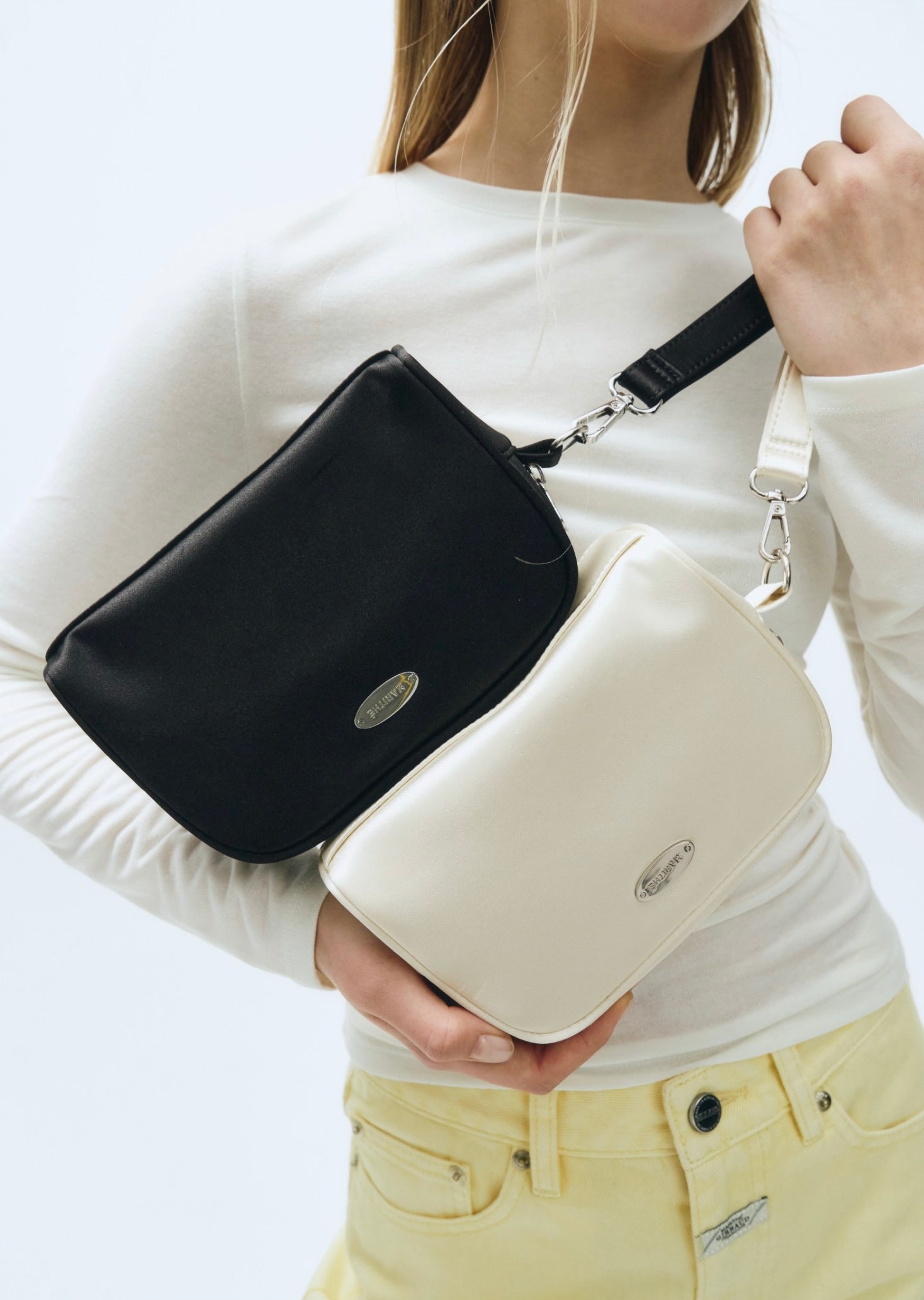 REGULAR LOGO ZIP POUCH