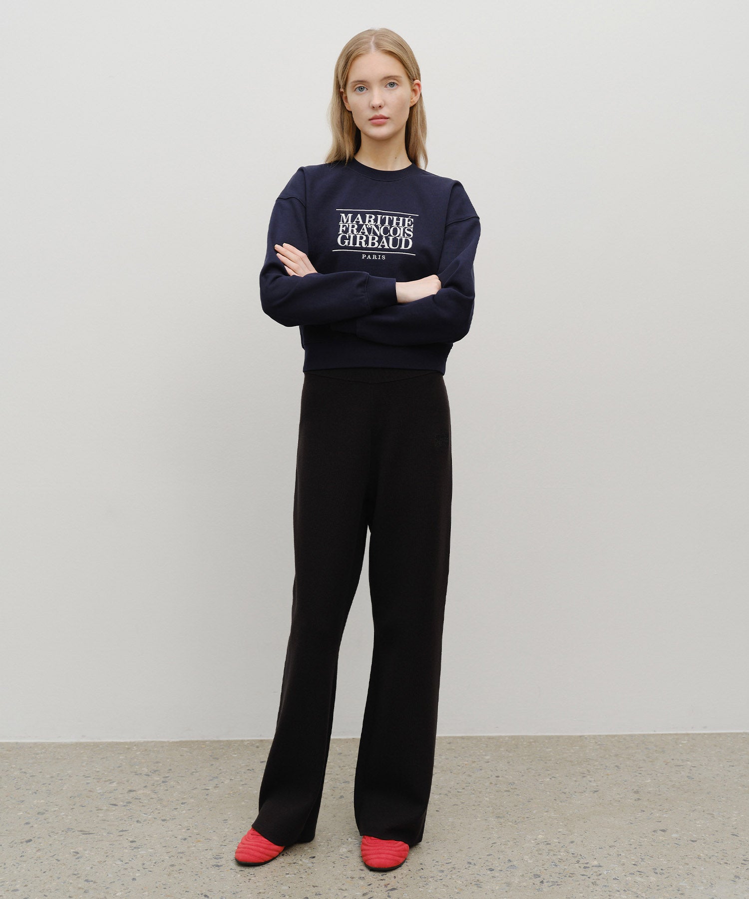 W CLASSIC LOGO CROP SWEATSHIRT