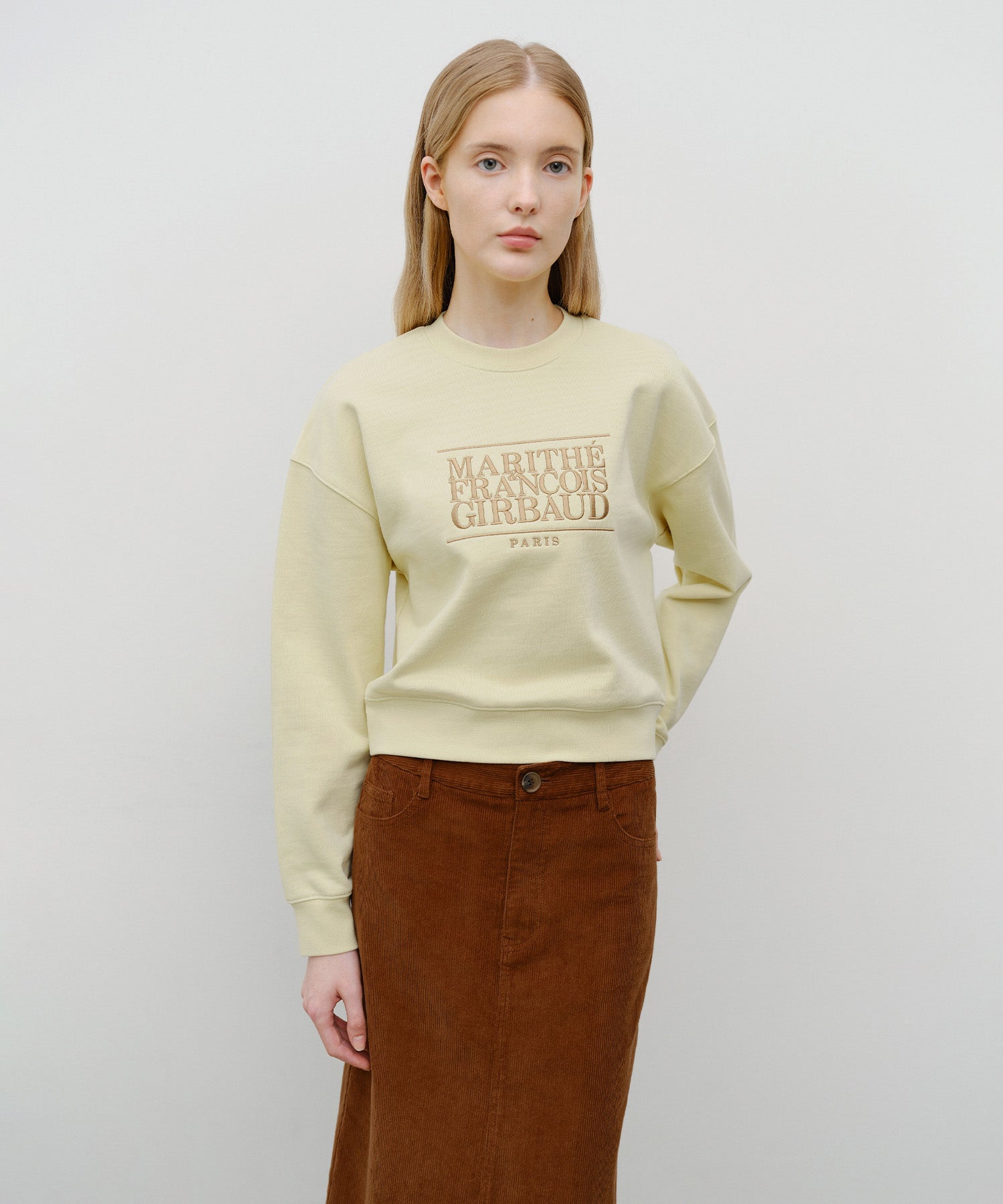 W CLASSIC LOGO CROP SWEATSHIRT