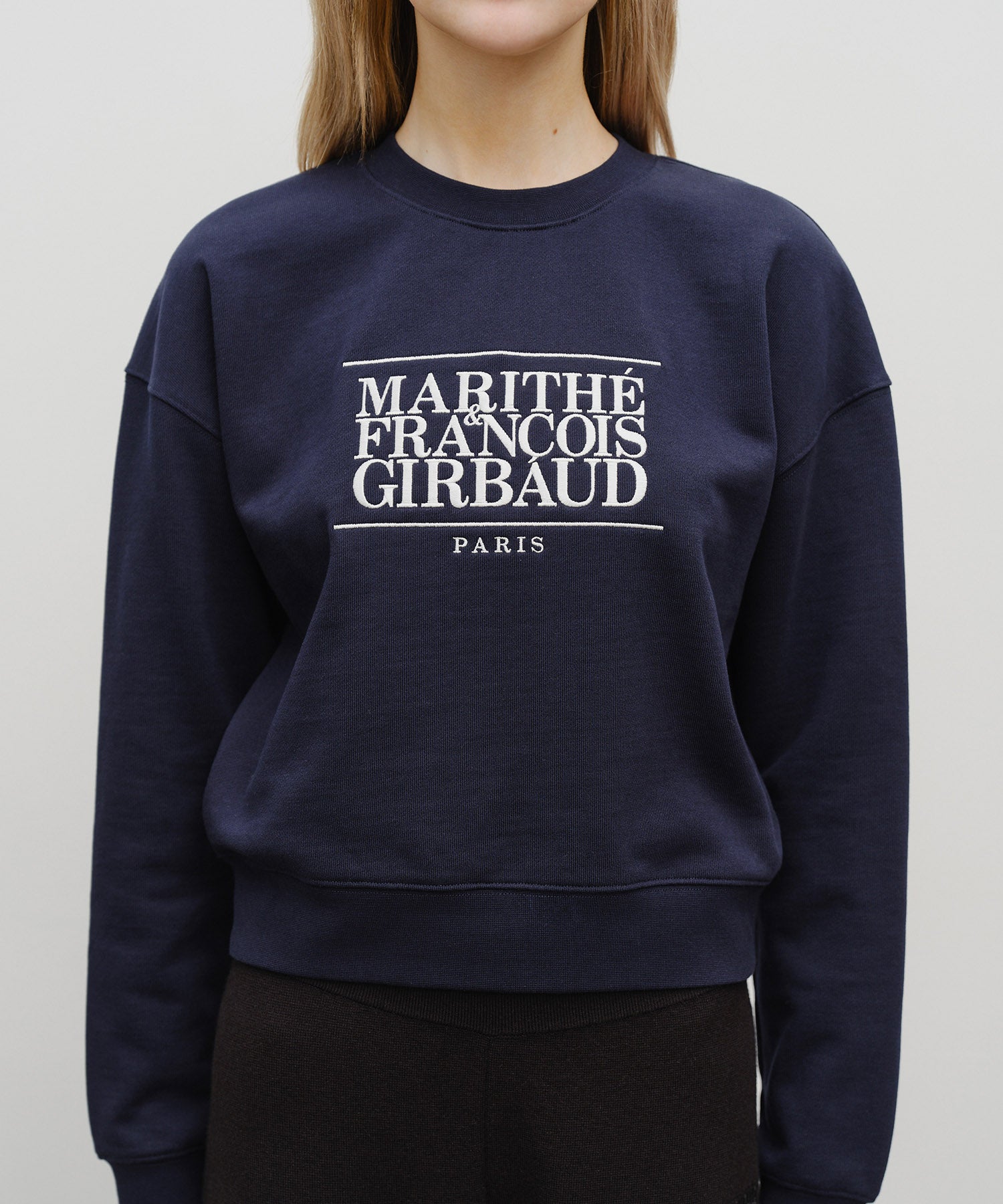 W CLASSIC LOGO CROP SWEATSHIRT