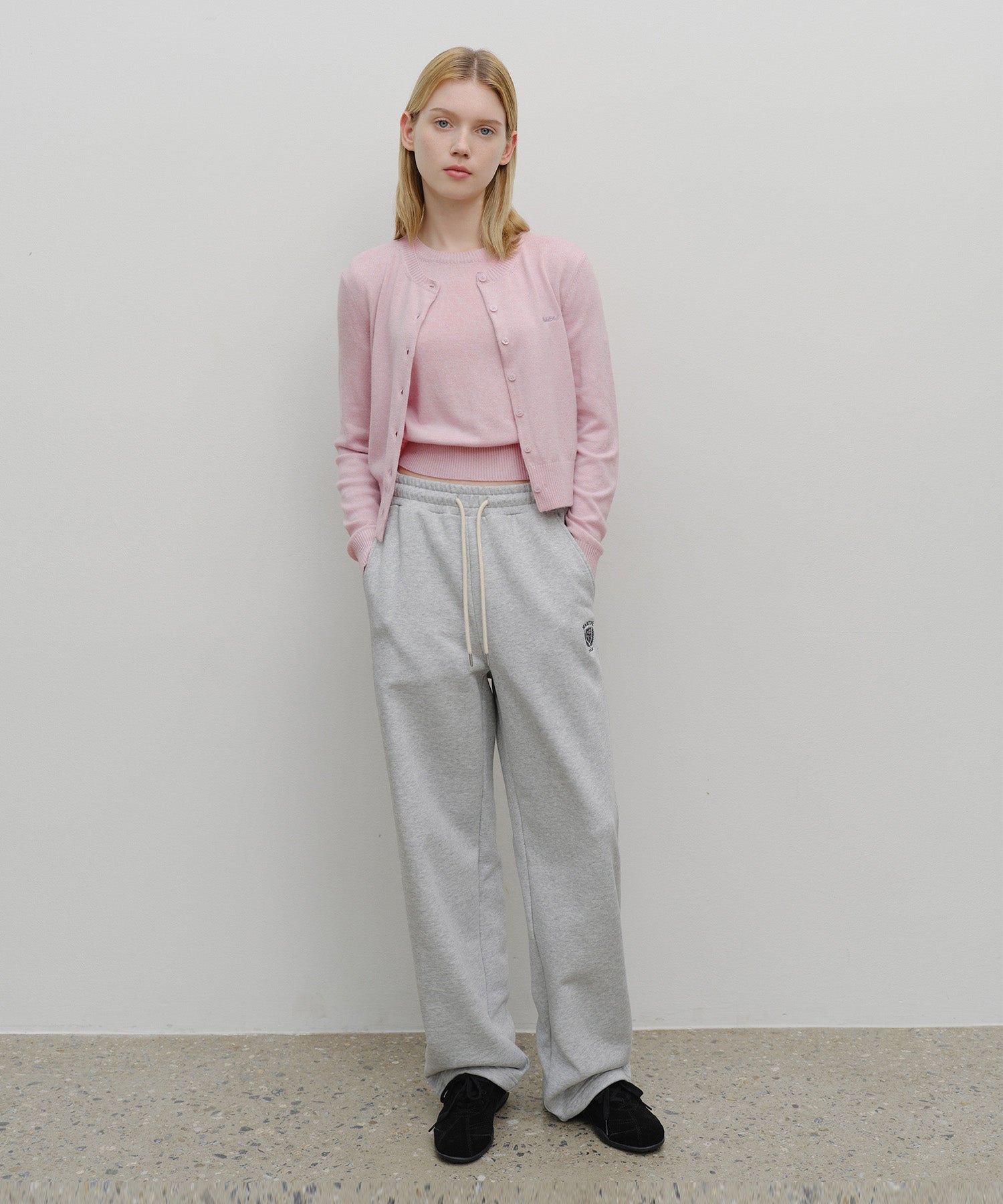 W HALF KNIT ROUND NECK CARDIGAN SET UP