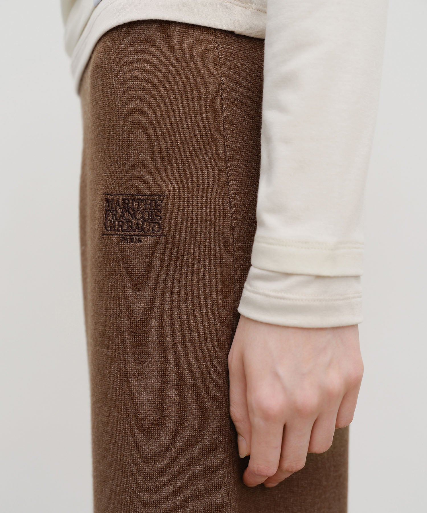 W CLASSIC LOGO KNIT PANTS