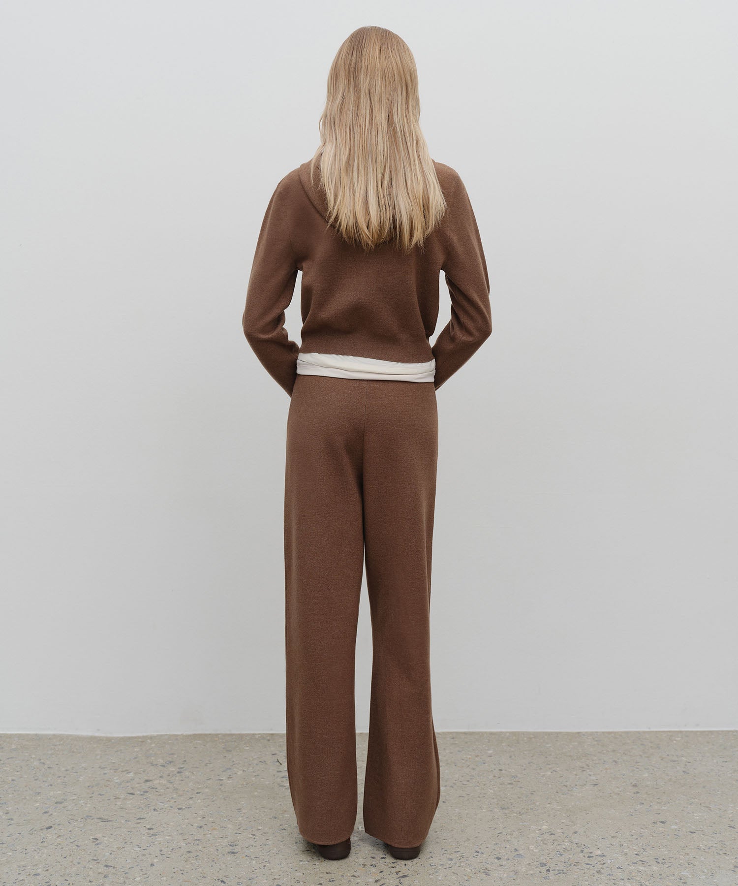 W CLASSIC LOGO KNIT PANTS