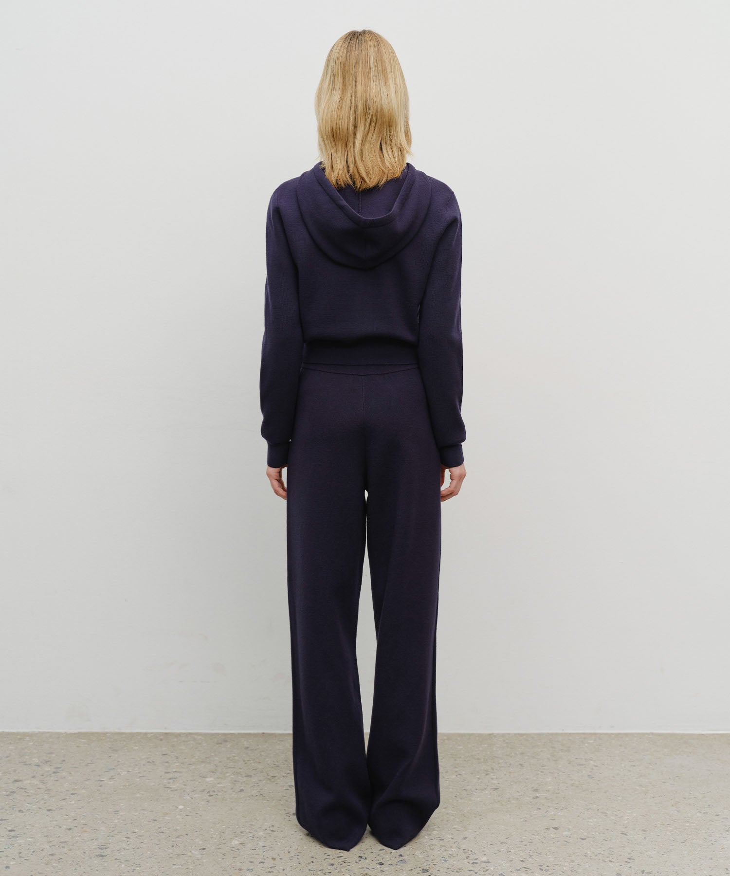 W CLASSIC LOGO KNIT PANTS