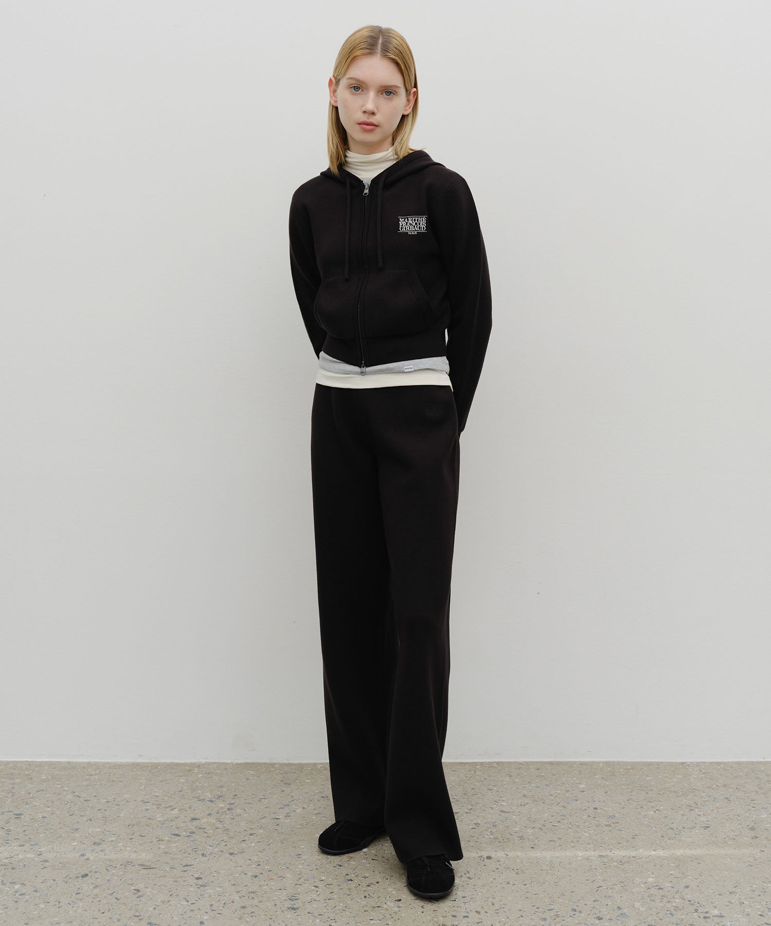 W CLASSIC LOGO KNIT PANTS