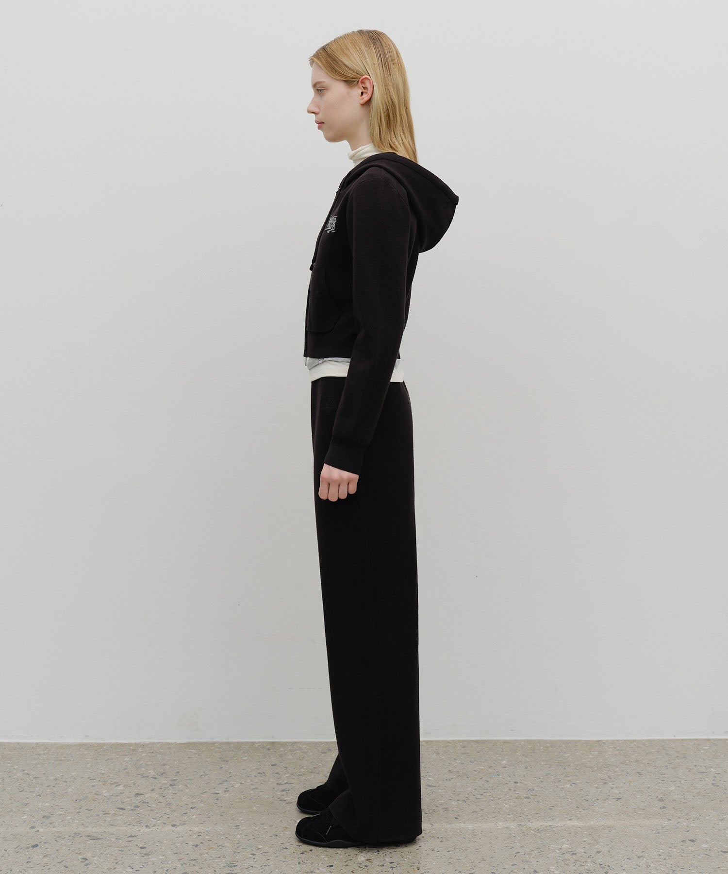 W CLASSIC LOGO KNIT PANTS