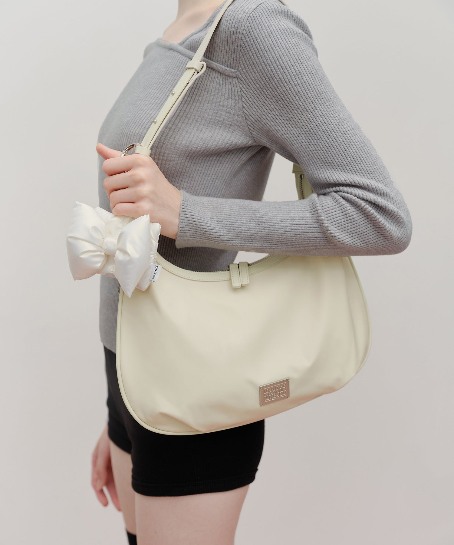 PADDING RIBBON POUCH KEYRING