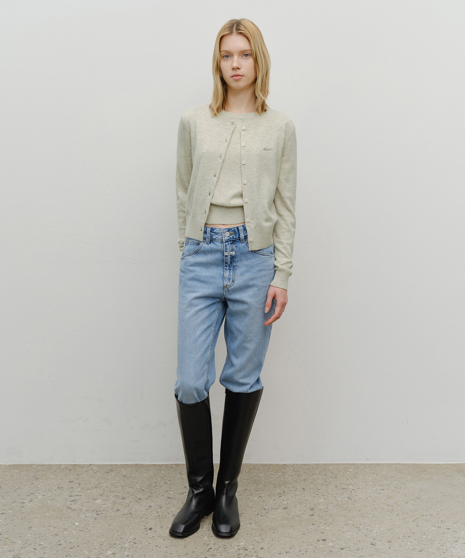 W HALF KNIT ROUND NECK CARDIGAN SET UP