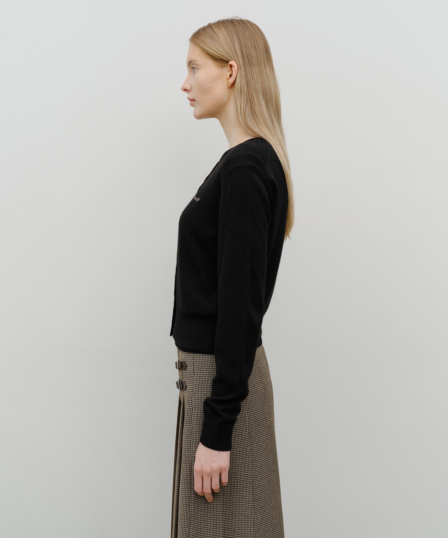 W HALF KNIT ROUND NECK CARDIGAN SET UP