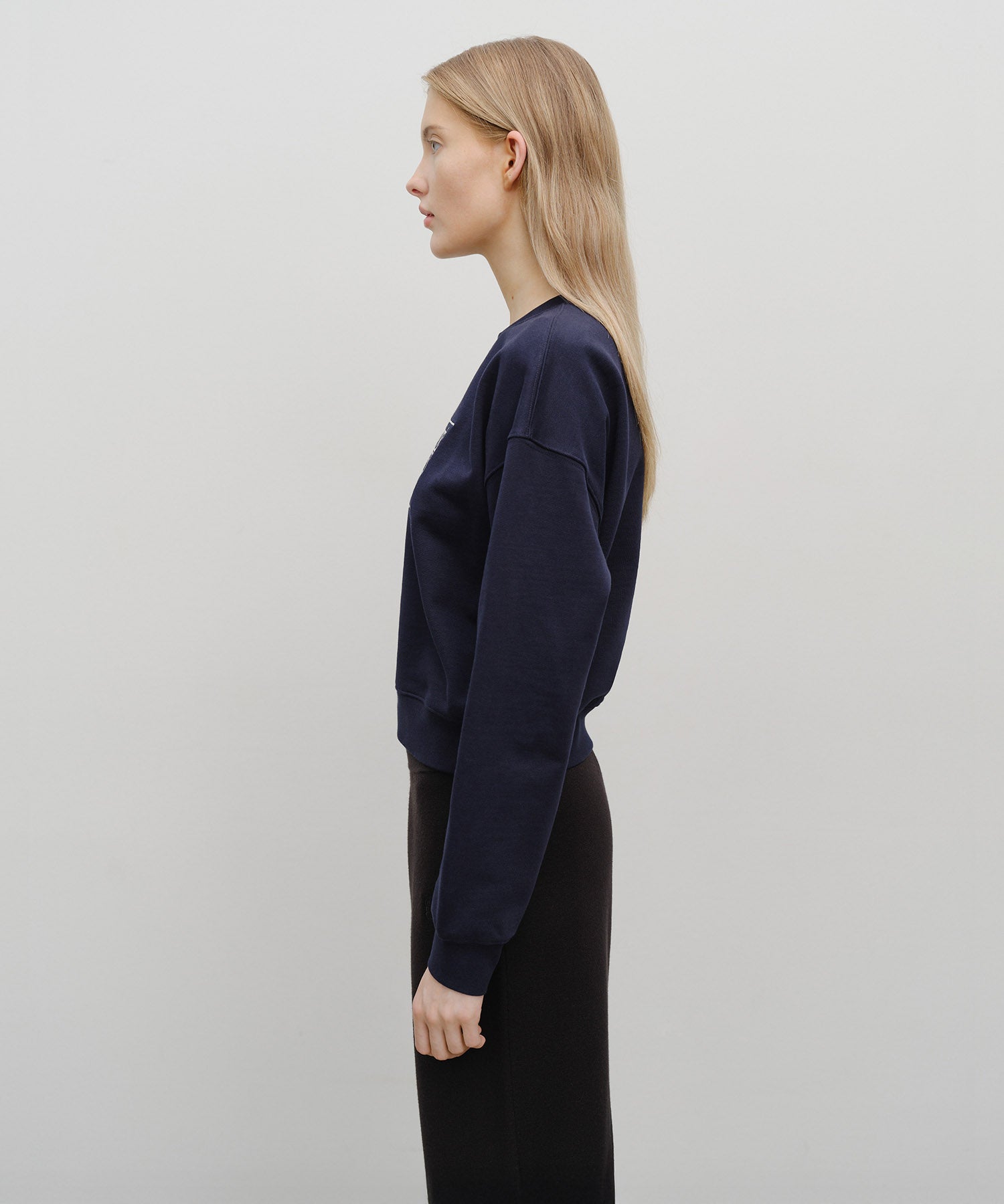 W CLASSIC LOGO CROP SWEATSHIRT