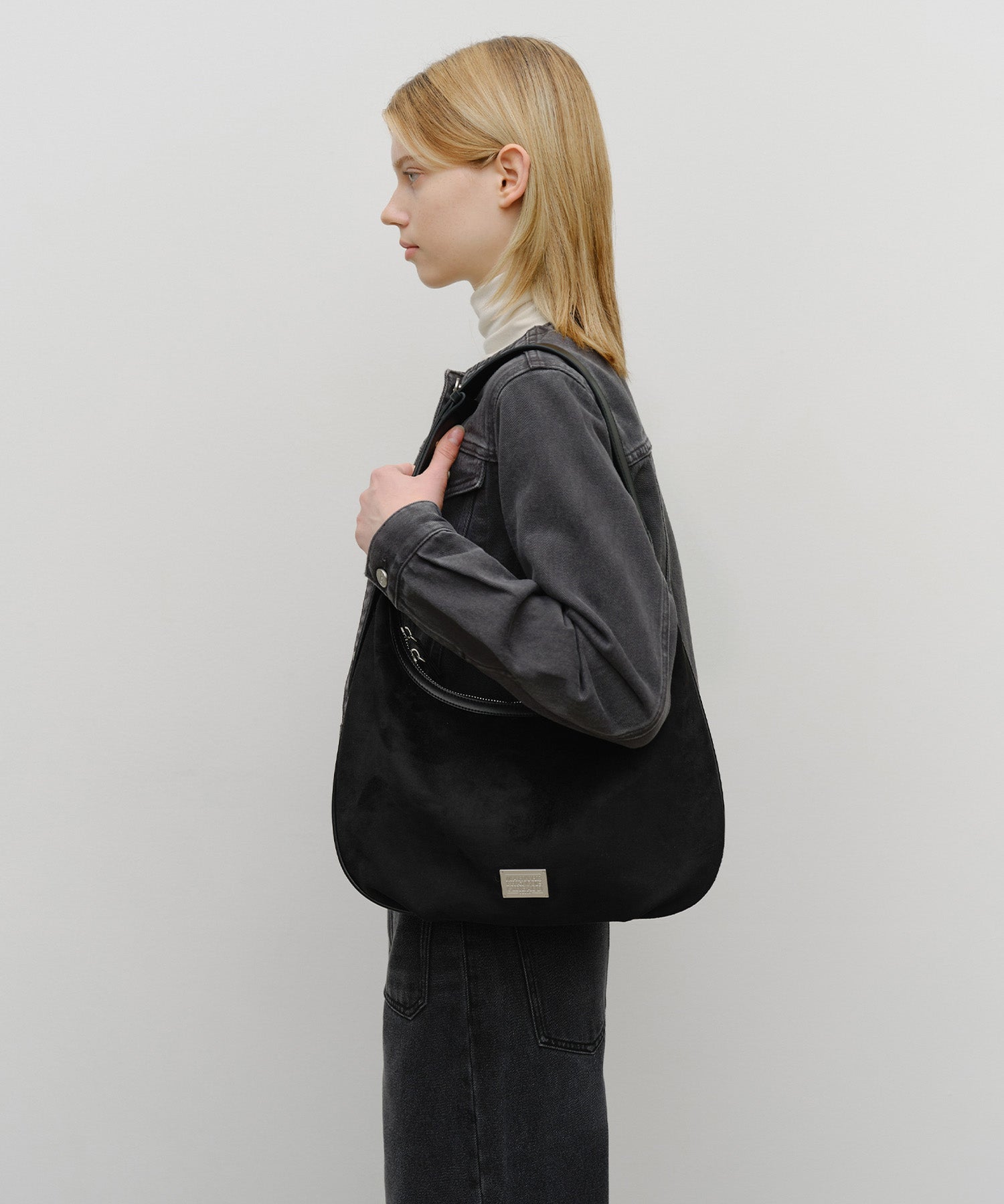 CLASSIC LOGO ROUND SUEDE SHOULDER BAG