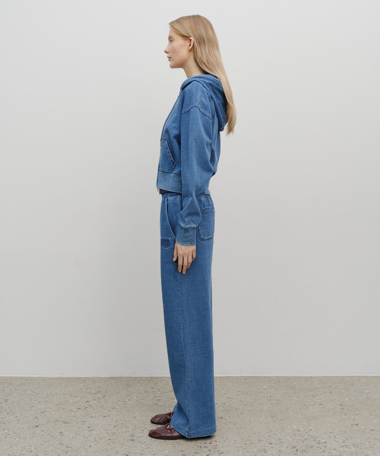 W EMBROIDERY CLASSIC LOGO SWEAT PANTS