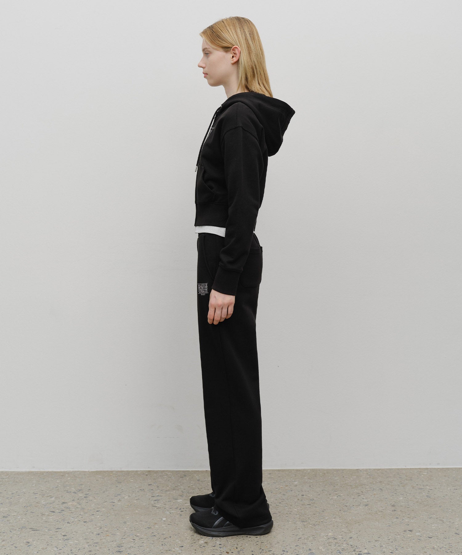 W EMBROIDERY CLASSIC LOGO SWEAT PANTS