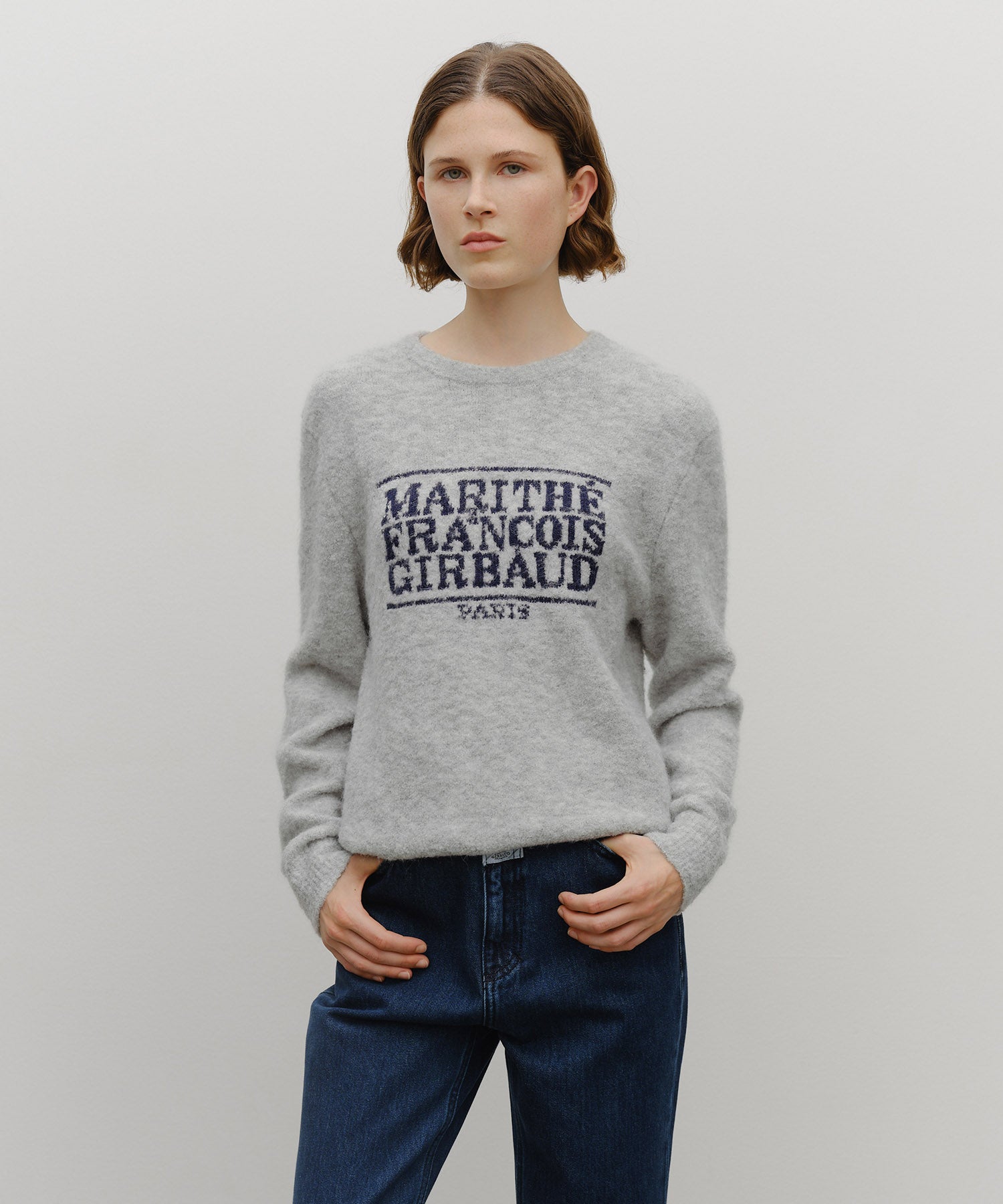 BOUCLE CLASSIC LOGO KNIT PULLOVER