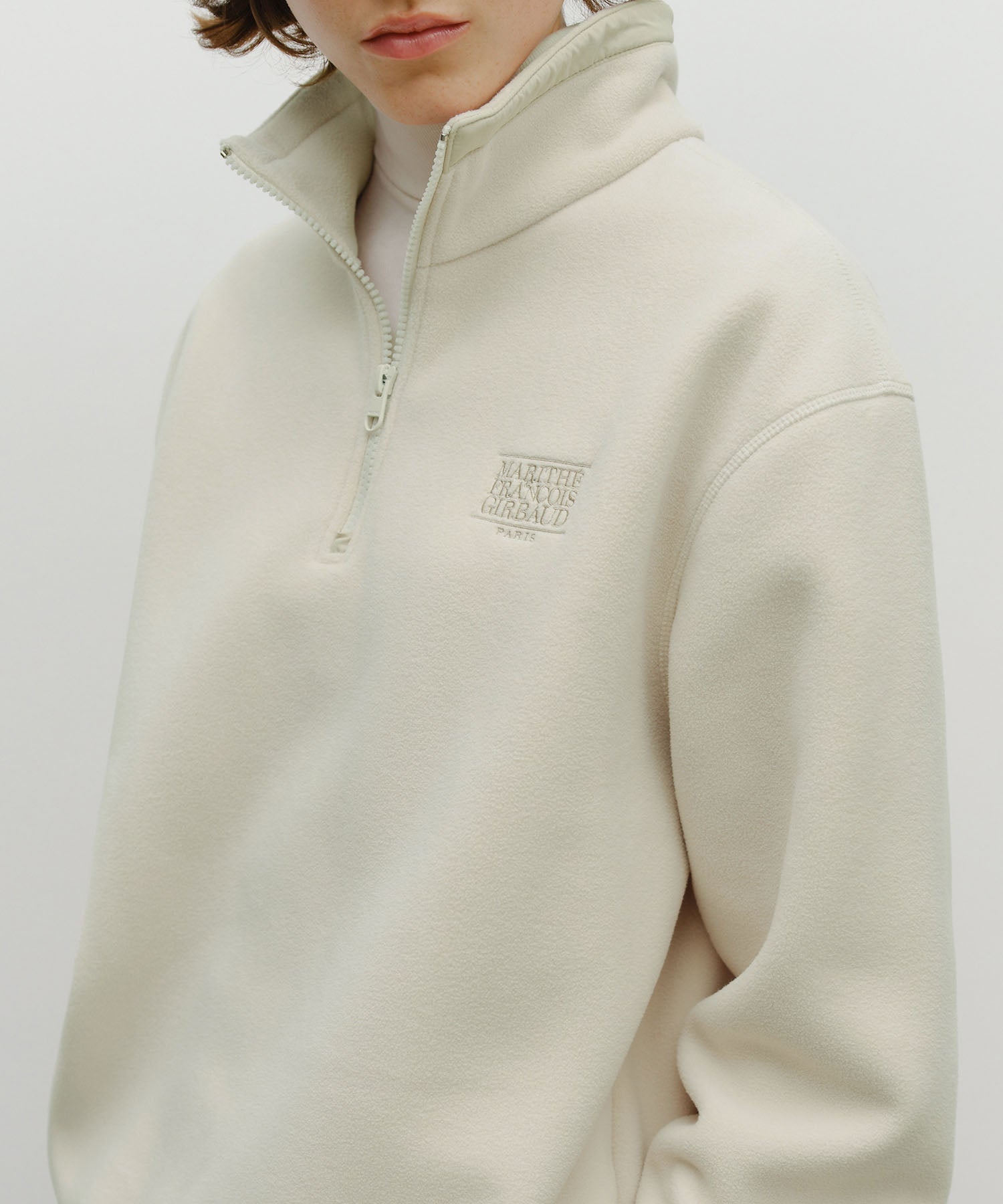 CLASSIC LOGO HALF NECK FLEECE SWEATSHIRT