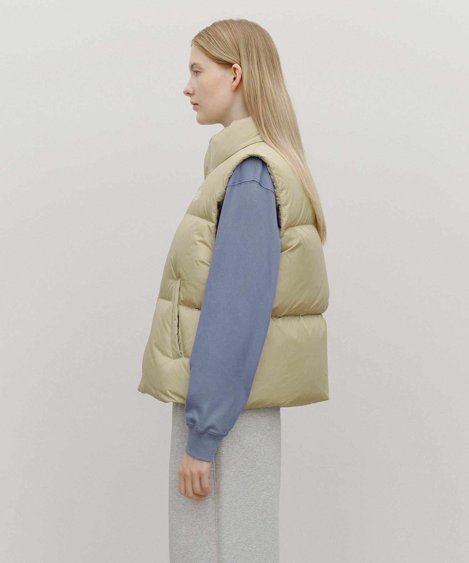 CLASSIC LOGO DOWN VEST