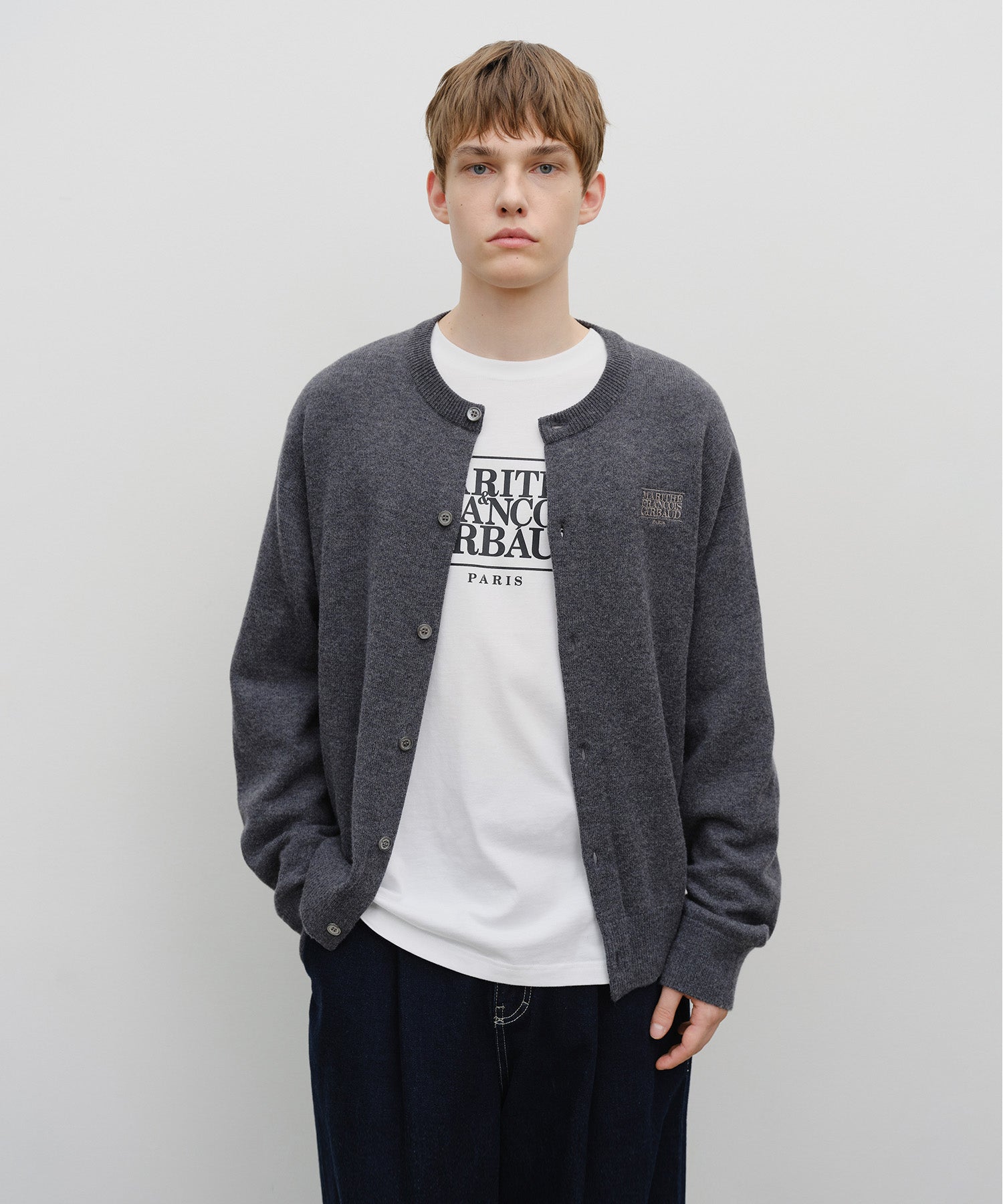 BASIC ROUND NECK CARDIGAN (発送予定: 2025年12月上旬〜)