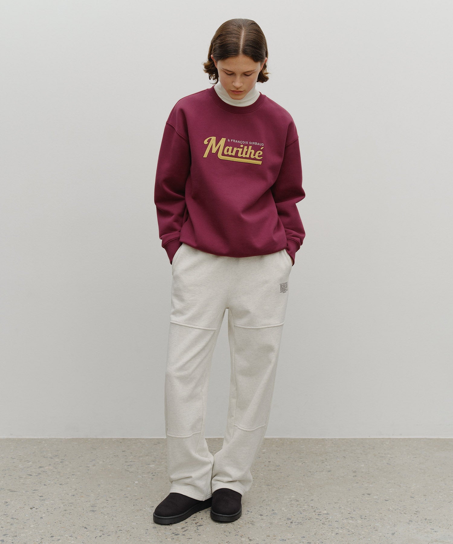 APPLIQUE LOGO OVERSIZED SWEATSHIRT (BRUSHED)