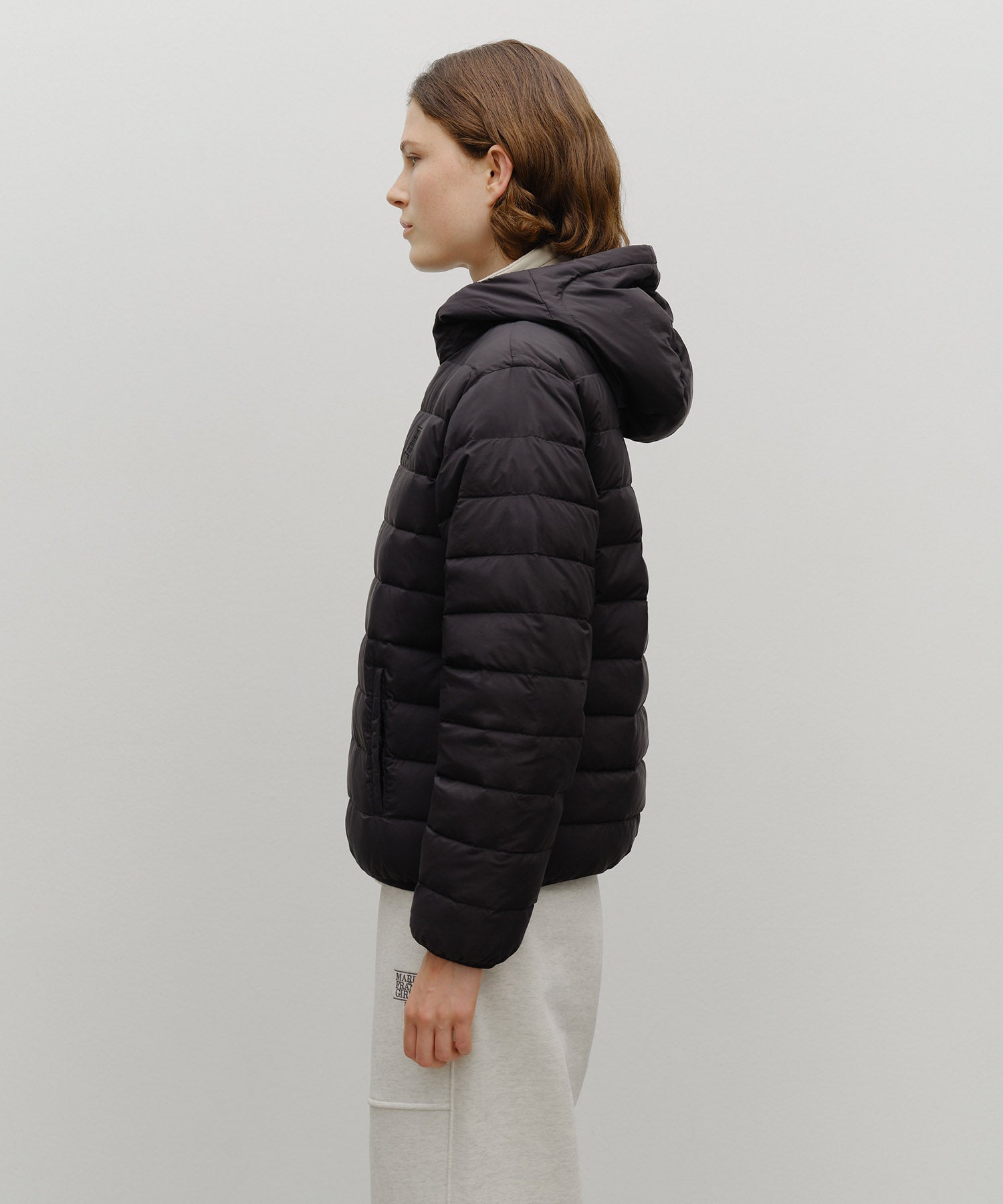 CLASSIC LOGO HOODED LIGHT DOWN JACKET