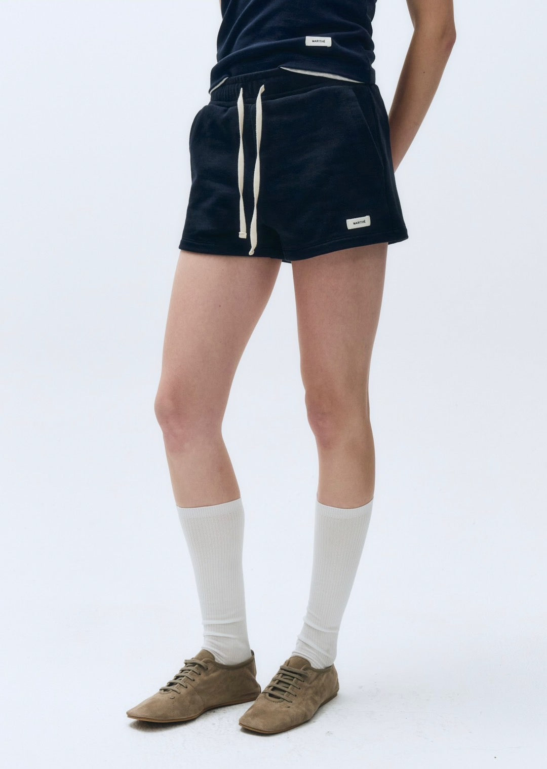 W BASIC SWEAT SHORTS
