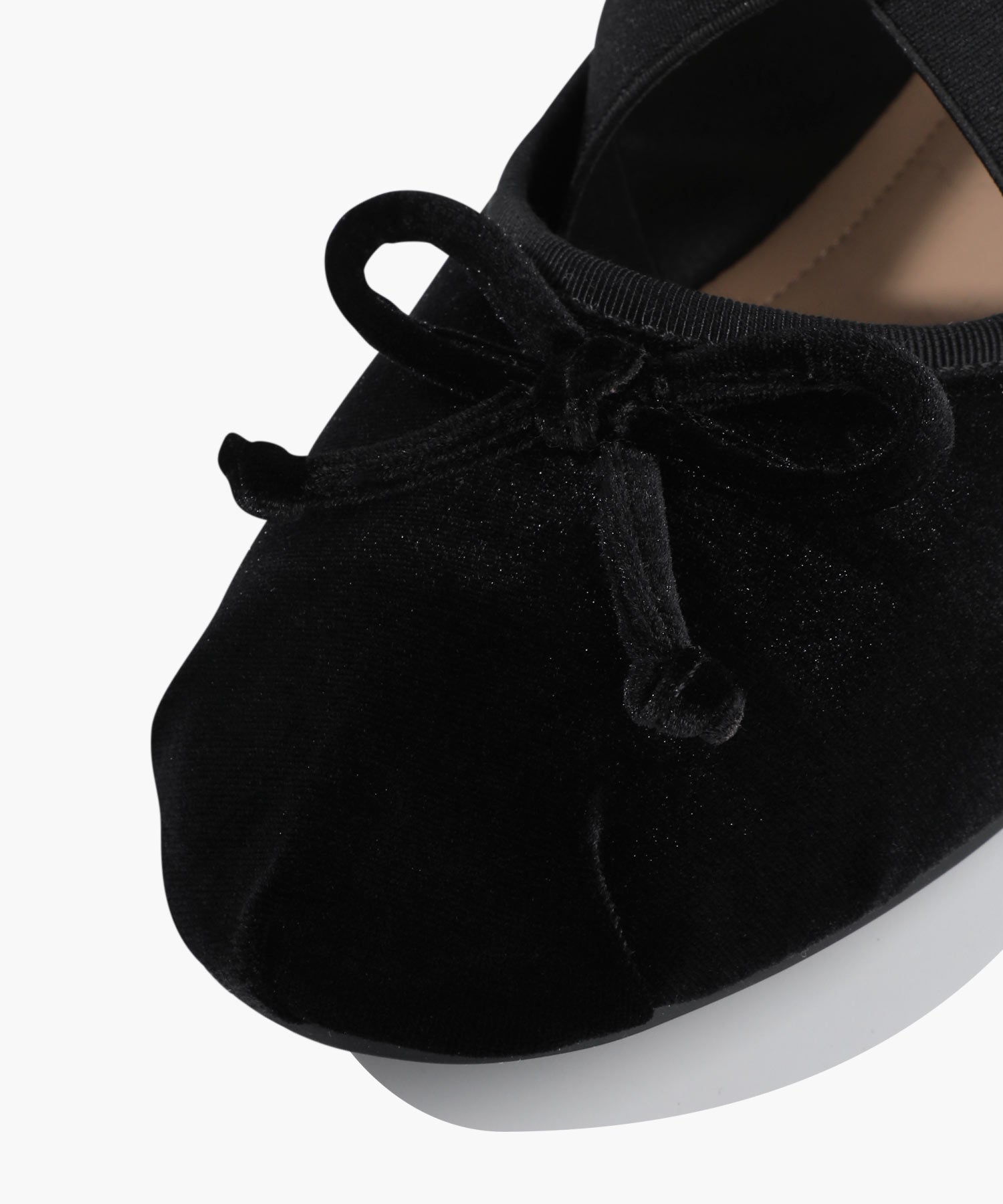 W CROSS BANDING VELVET FLAT SHOES