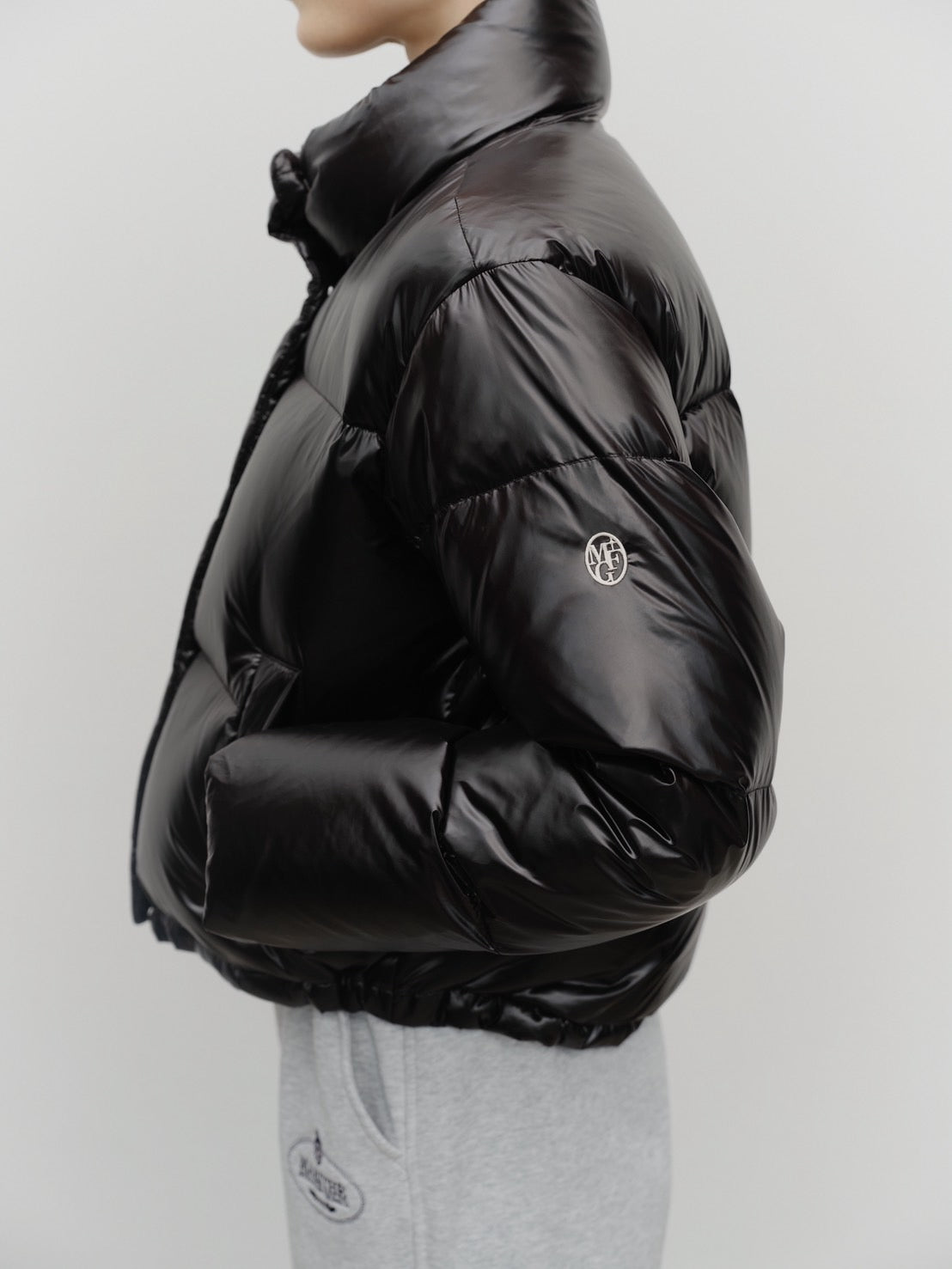 W GLOSSY CROP DOWN JACKET