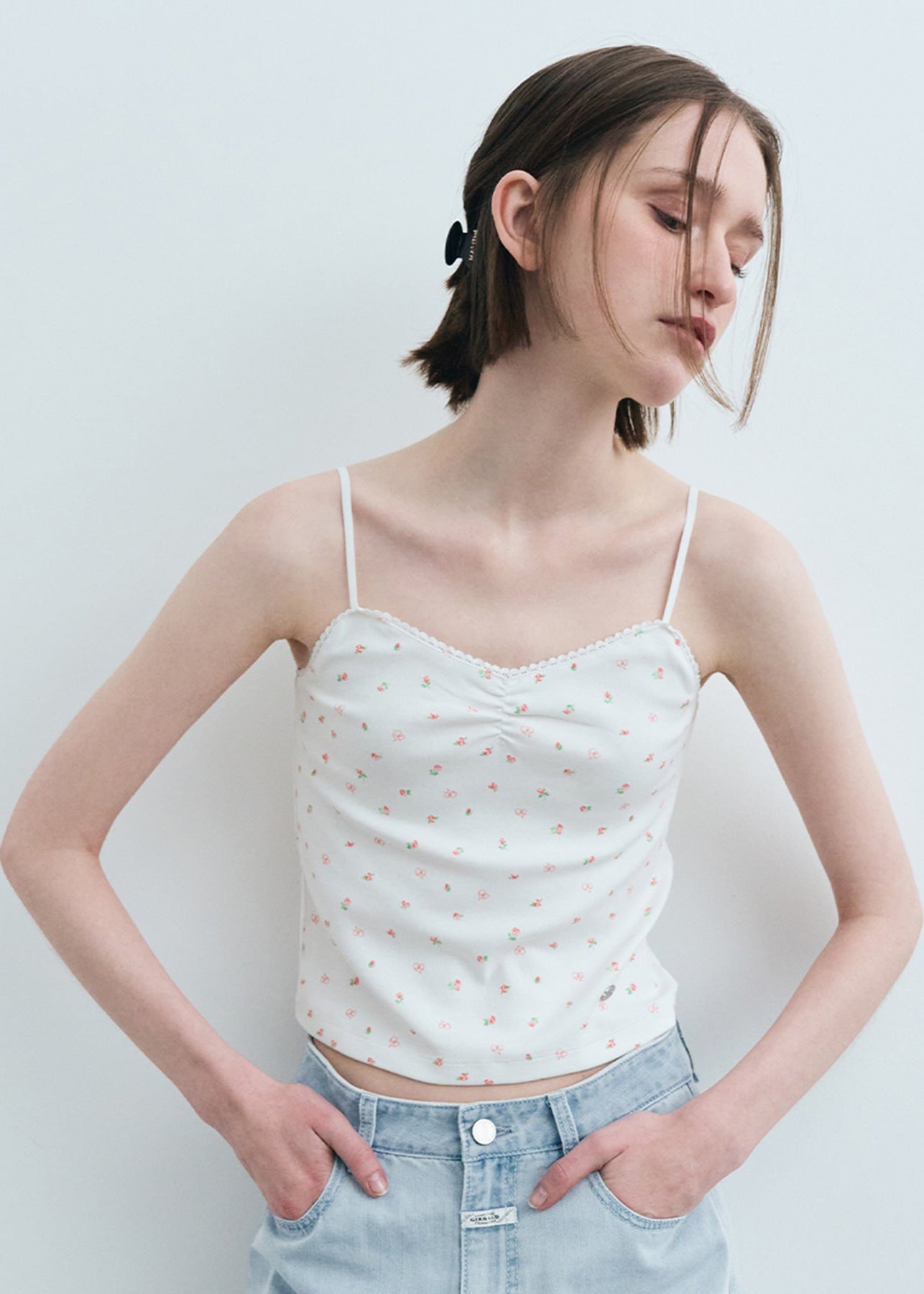 W FLOWER CROP SLEEVELESS TEE