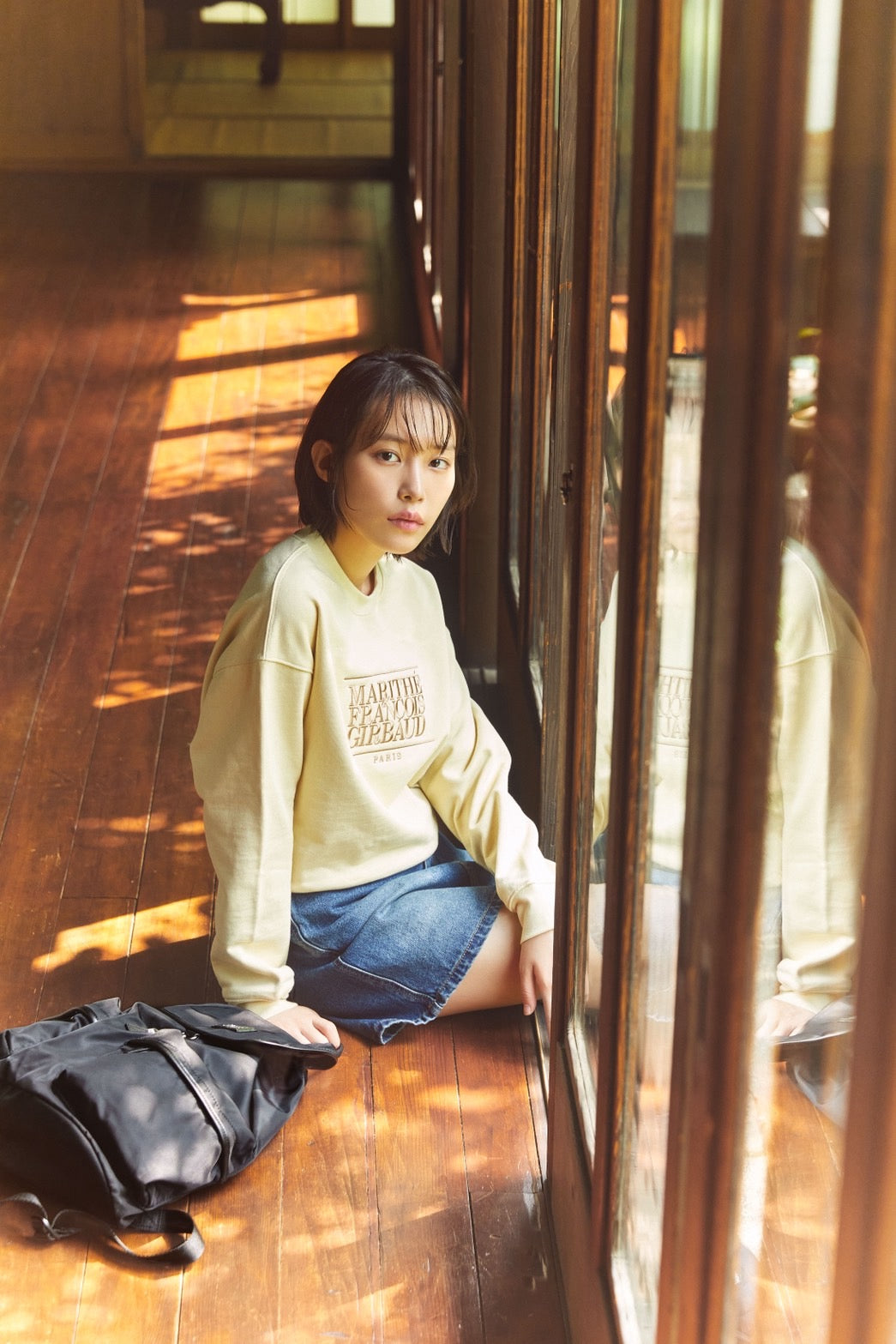 W CLASSIC LOGO CROP SWEATSHIRT