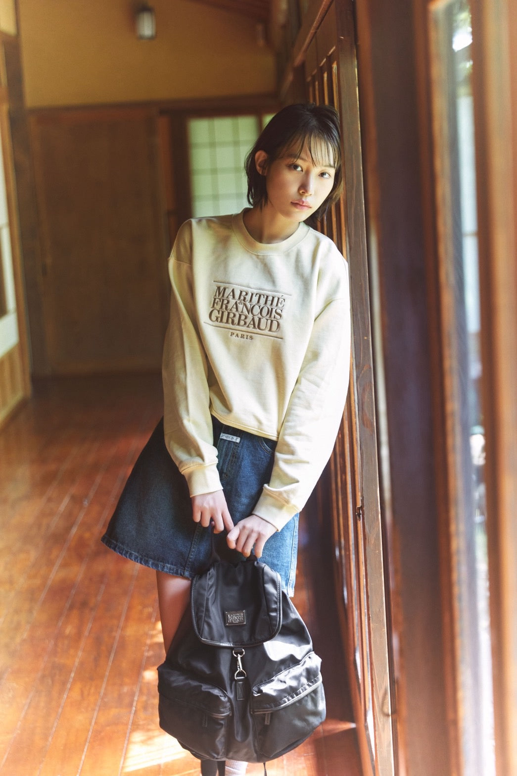 W CLASSIC LOGO CROP SWEATSHIRT