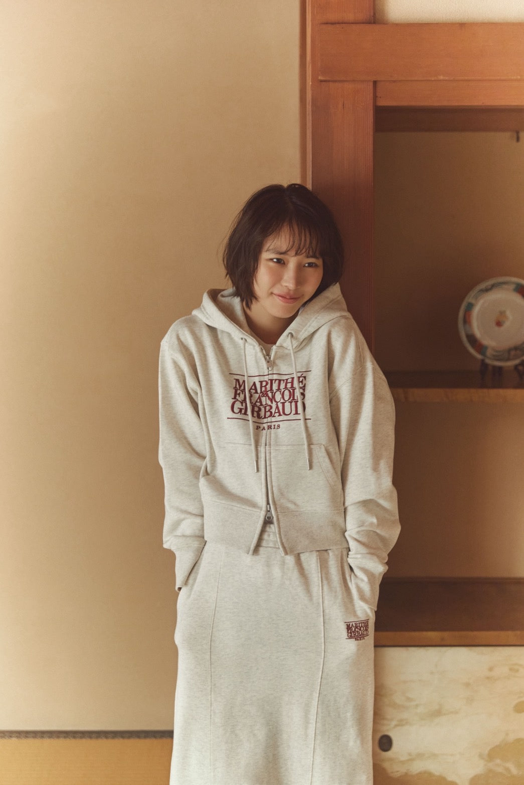 W EMBROIDERY CLASSIC LOGO SWEAT SKIRT