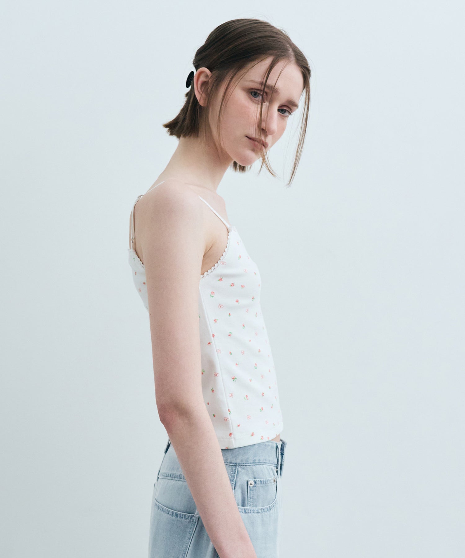 W FLOWER CROP SLEEVELESS TEE