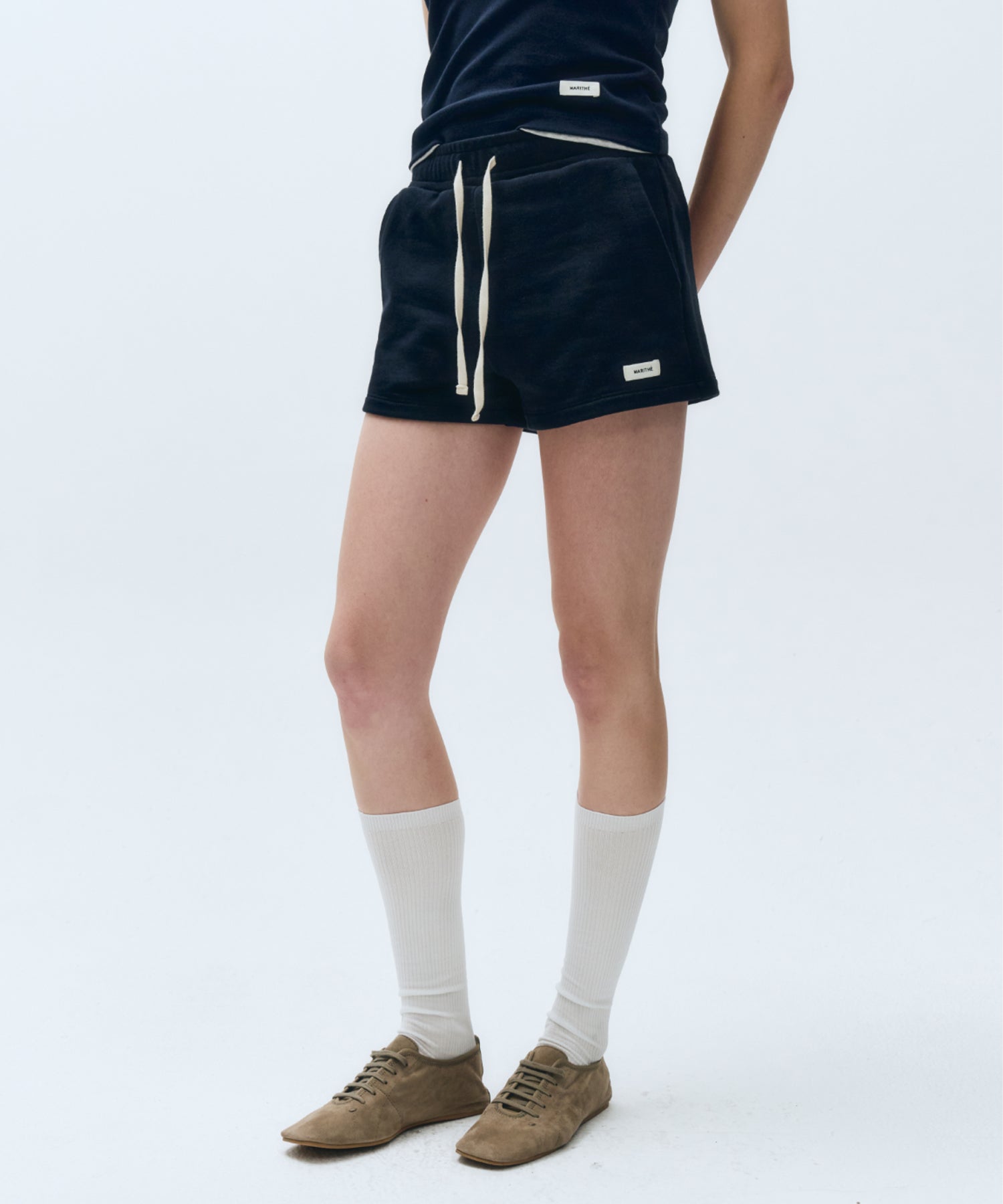 W BASIC SWEAT SHORTS