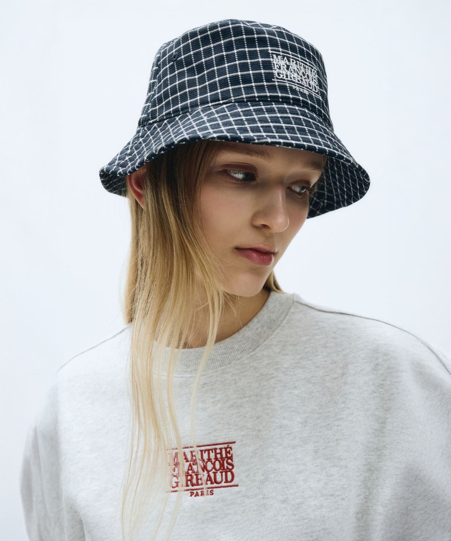W SMALL CLASSIC LOGO CROP SWEATSHIRT