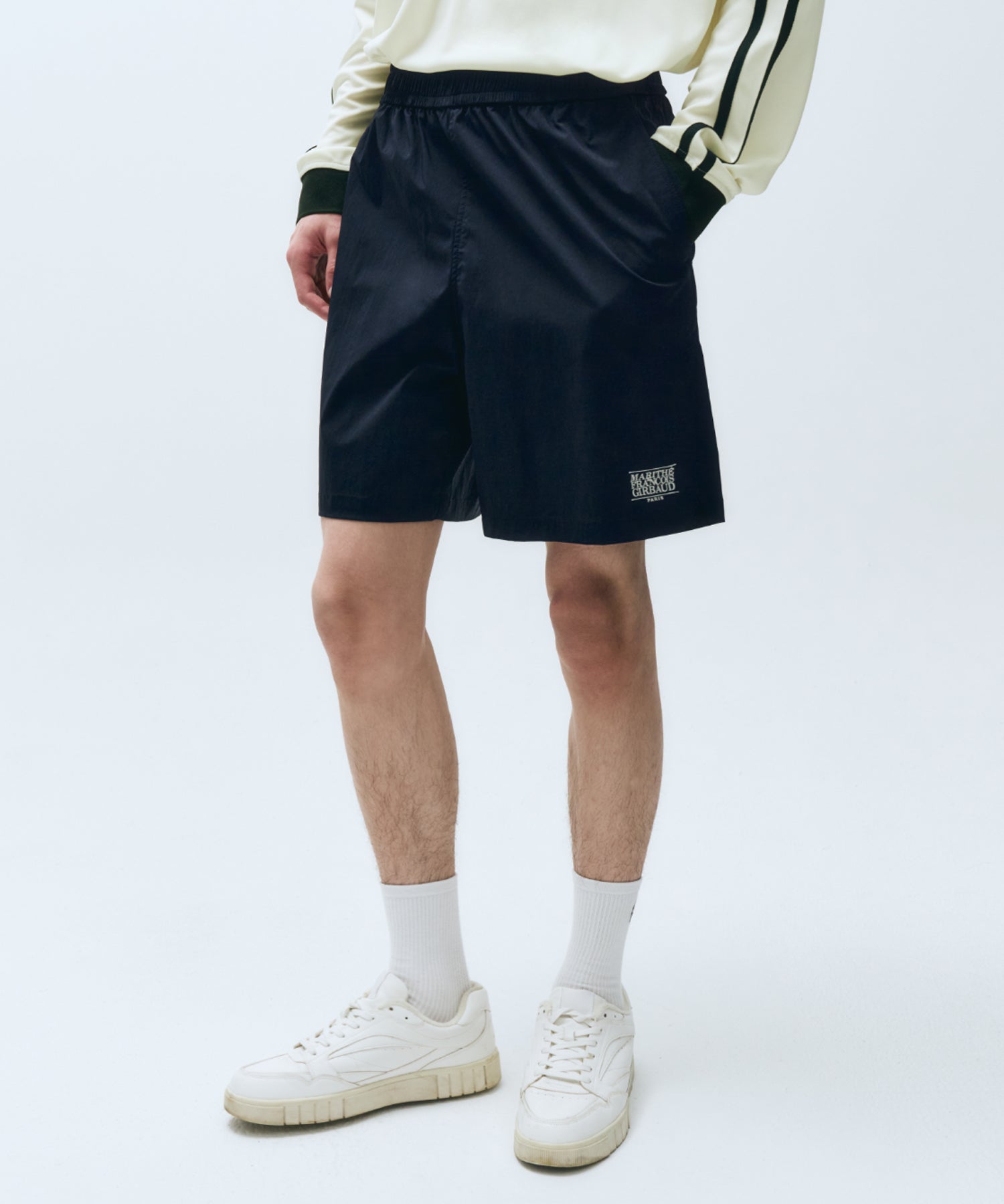 MOUVEMENT NYLON HALF PANTS