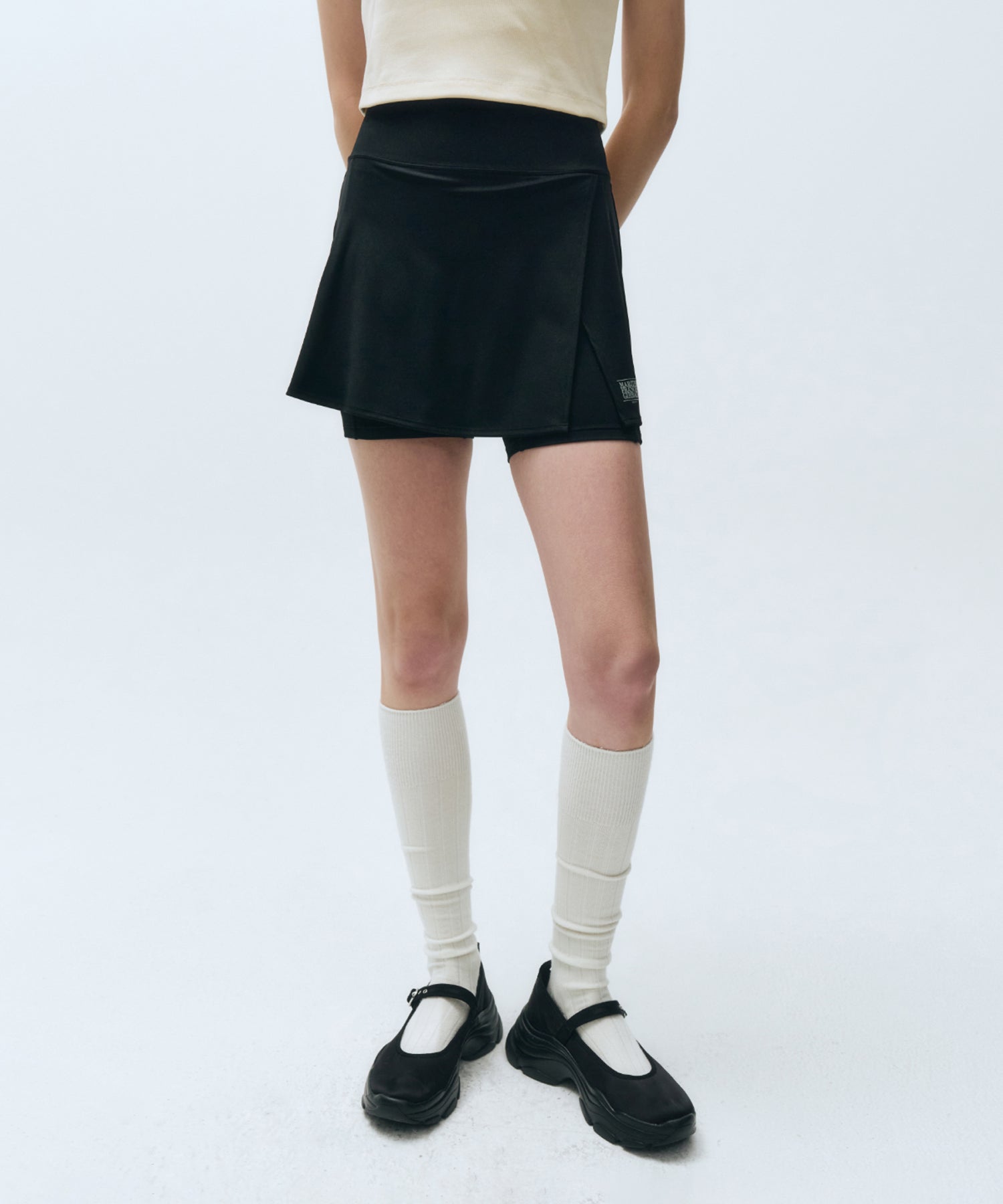 MOUVEMENT W CLASSIC LOGO WRAP SKIRTS SHORTS