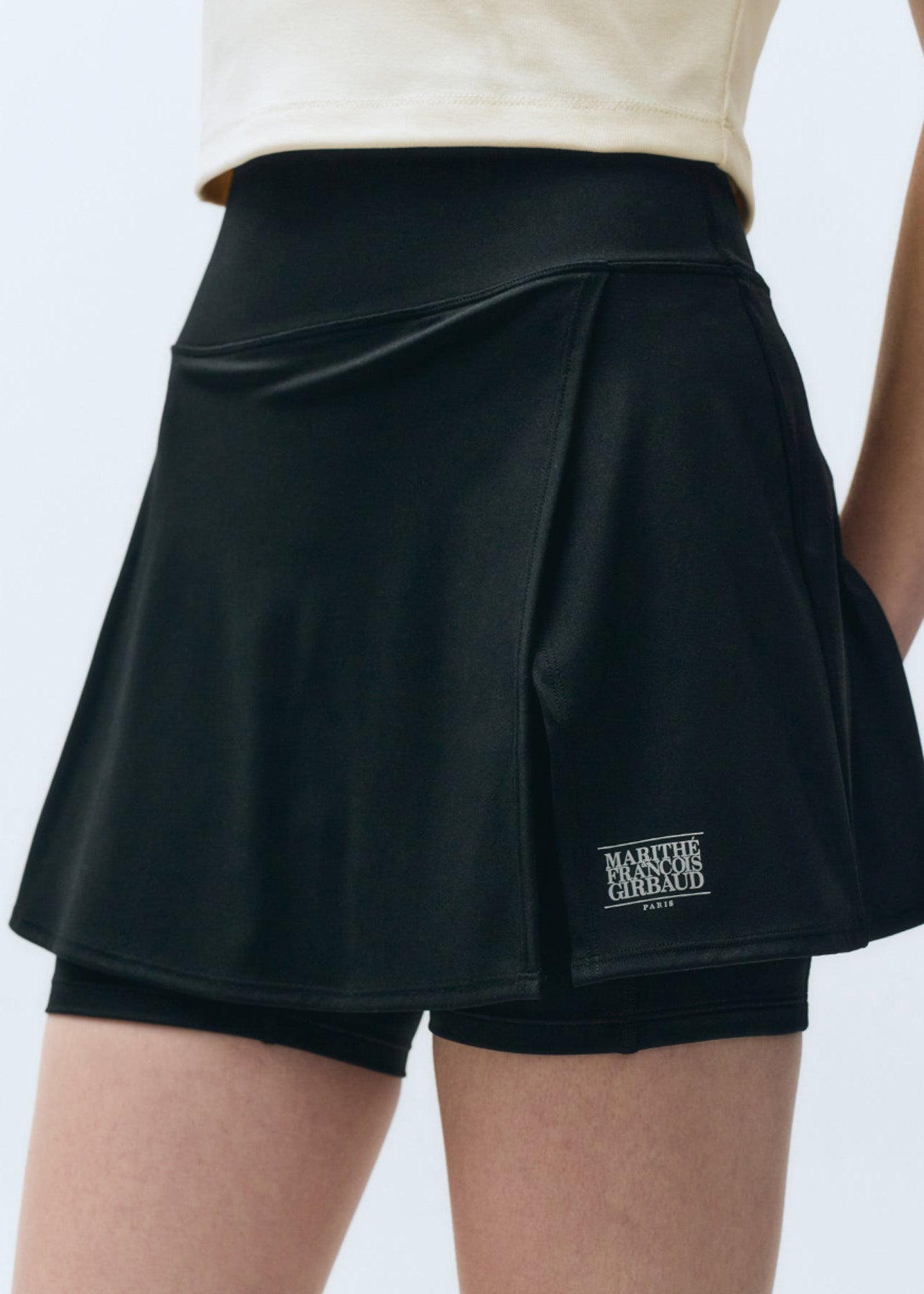 MOUVEMENT W CLASSIC LOGO WRAP SKIRTS SHORTS