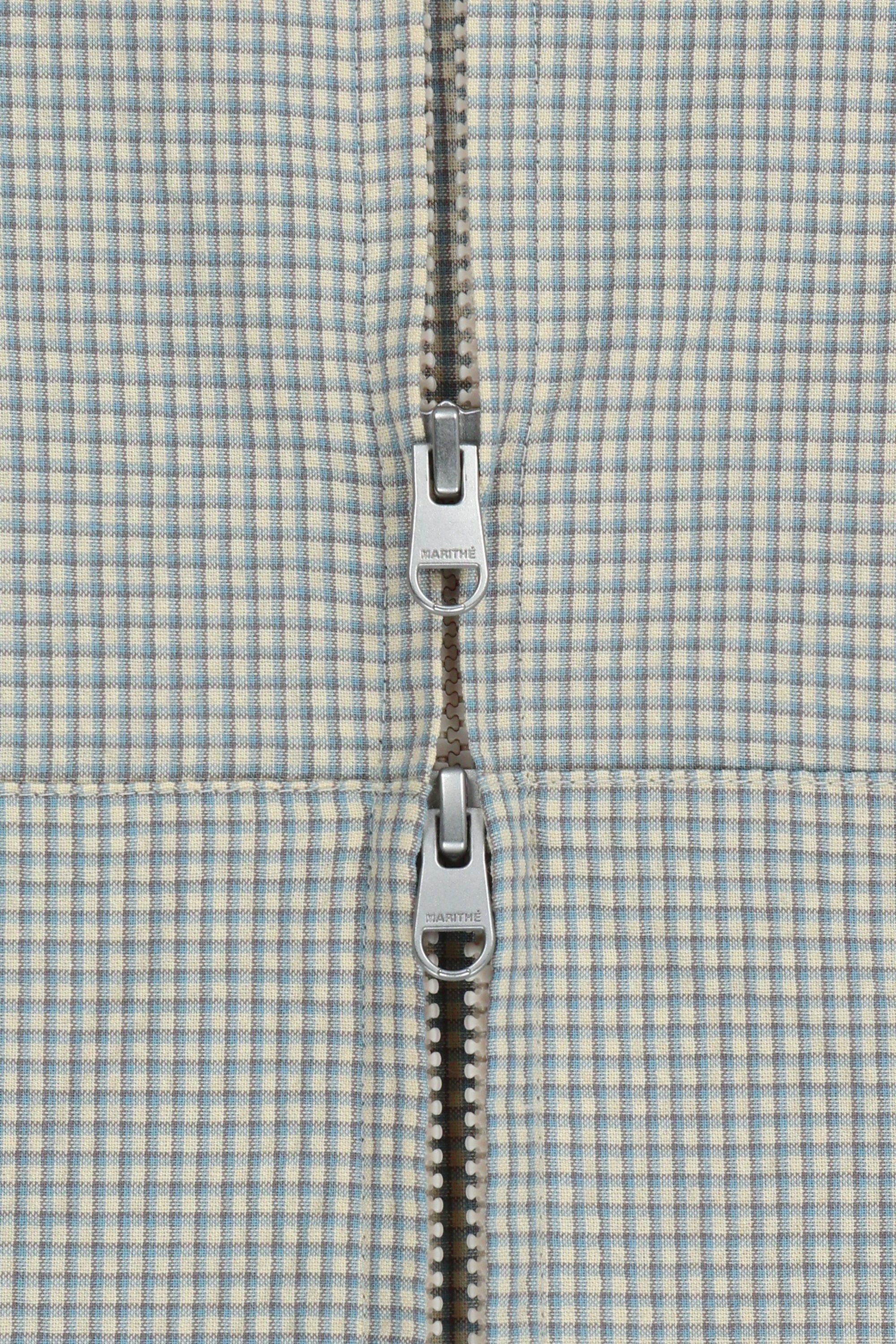 CLASSIC LOGO HOODED PATTERN JACKET