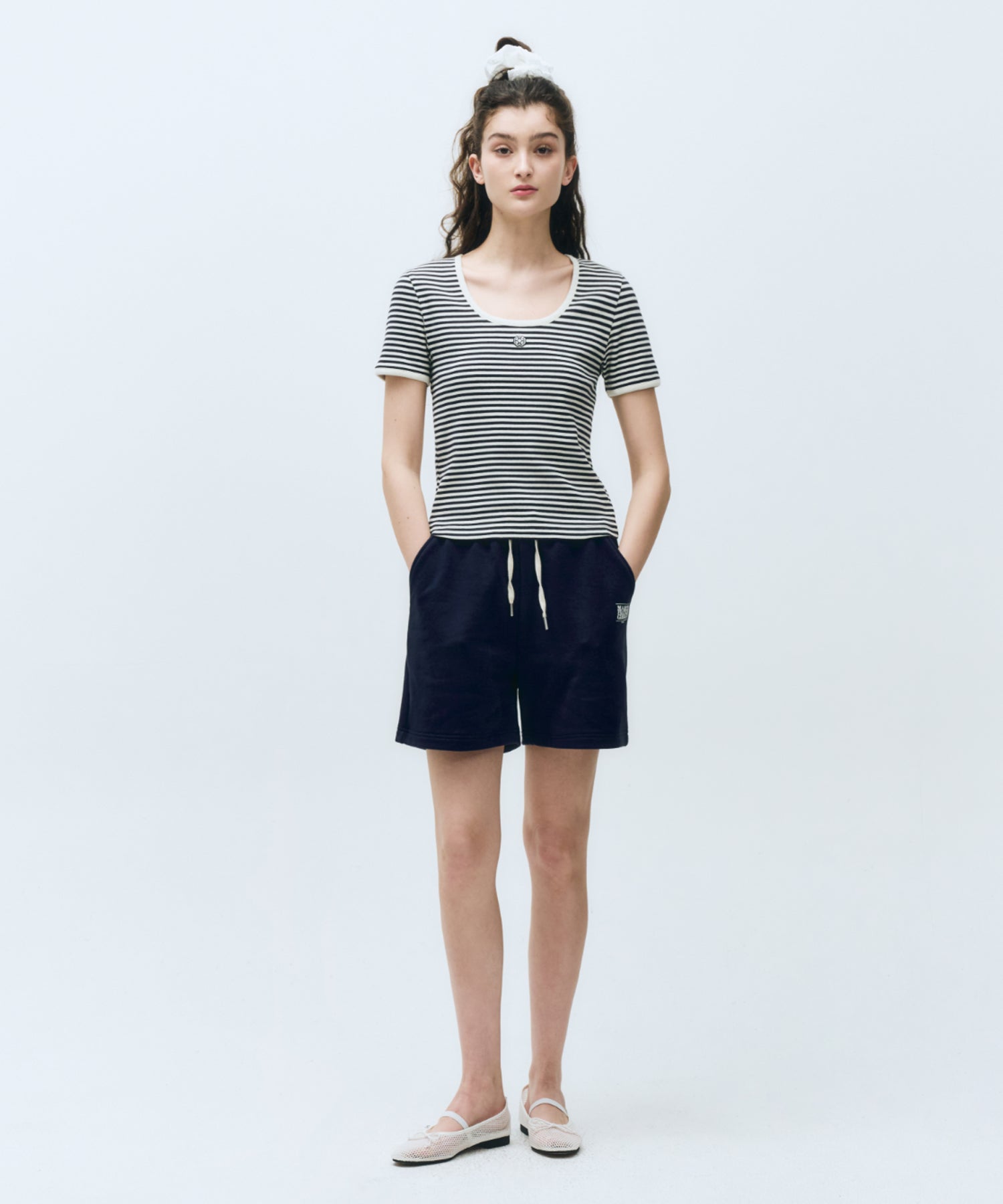 W CLASSIC LOGO SWEAT SHORTS