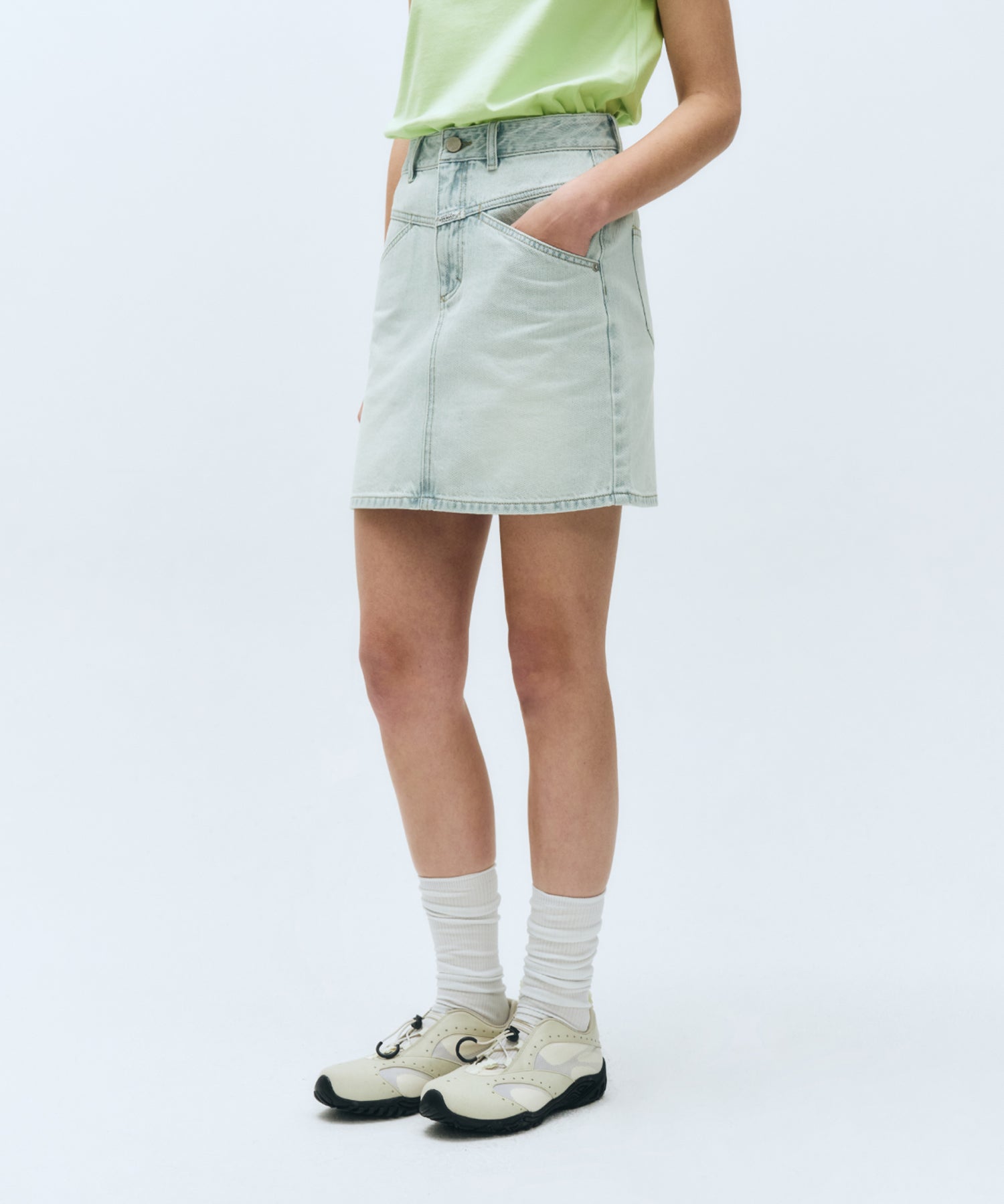 W STRAIGHT DENIM MINI SKIRT