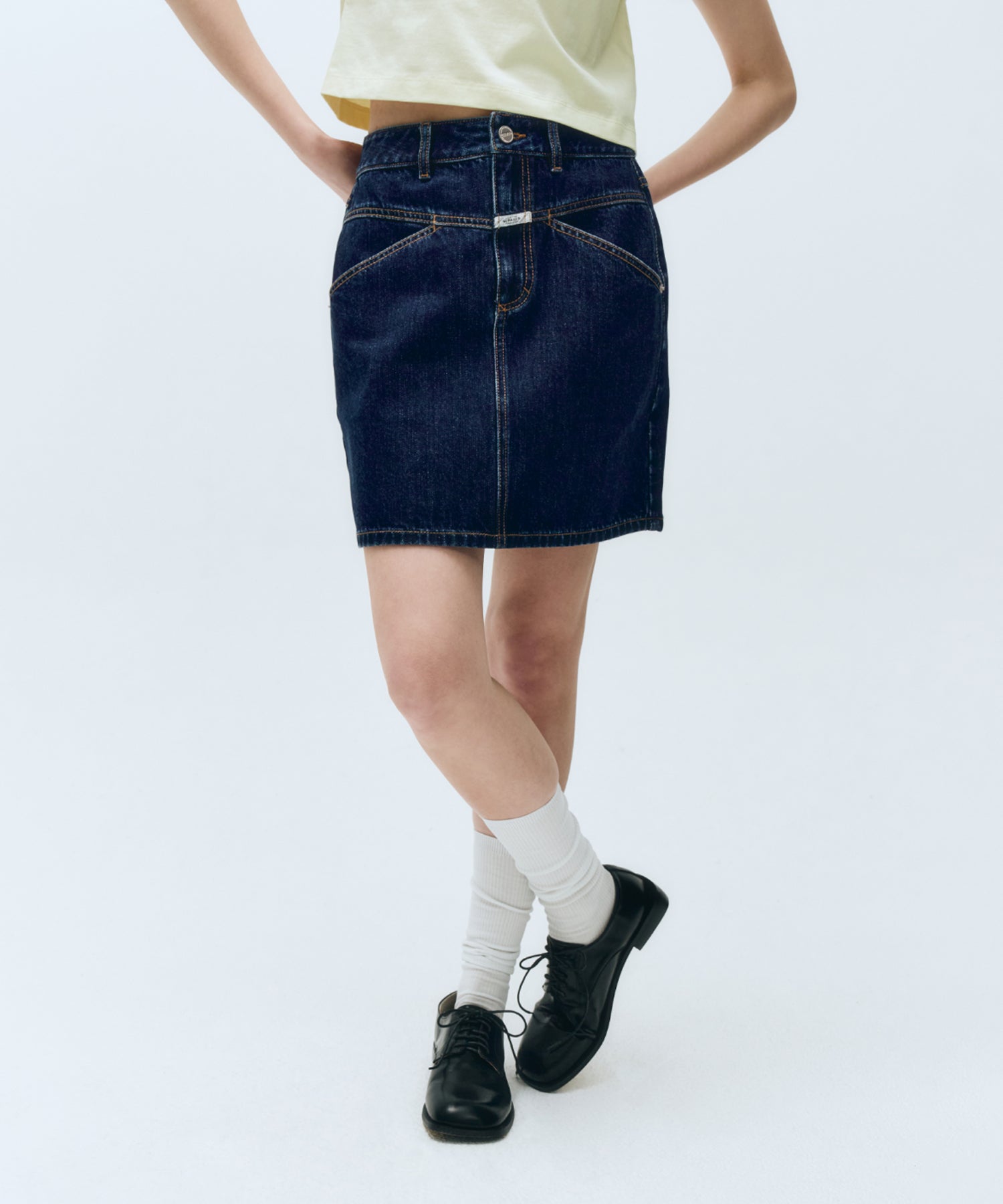 W STRAIGHT DENIM MINI SKIRT