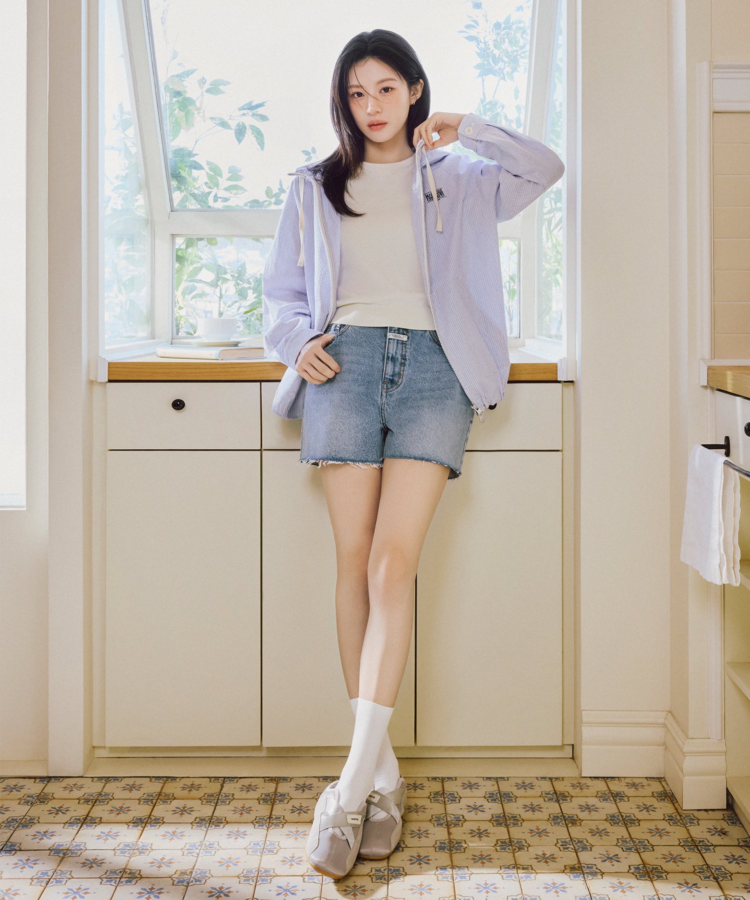 CLASSIC LOGO HOODED PATTERN JACKET