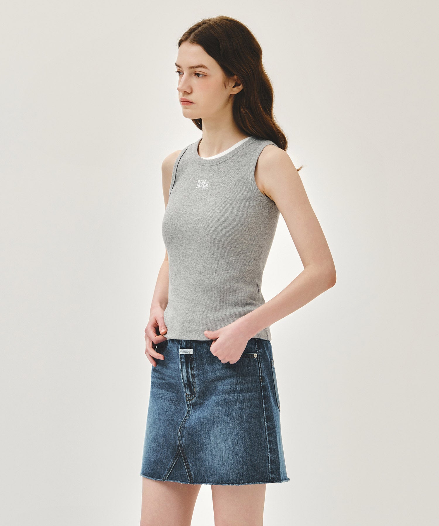 W RIBBON CLASSIC LOGO SLEEVELESS