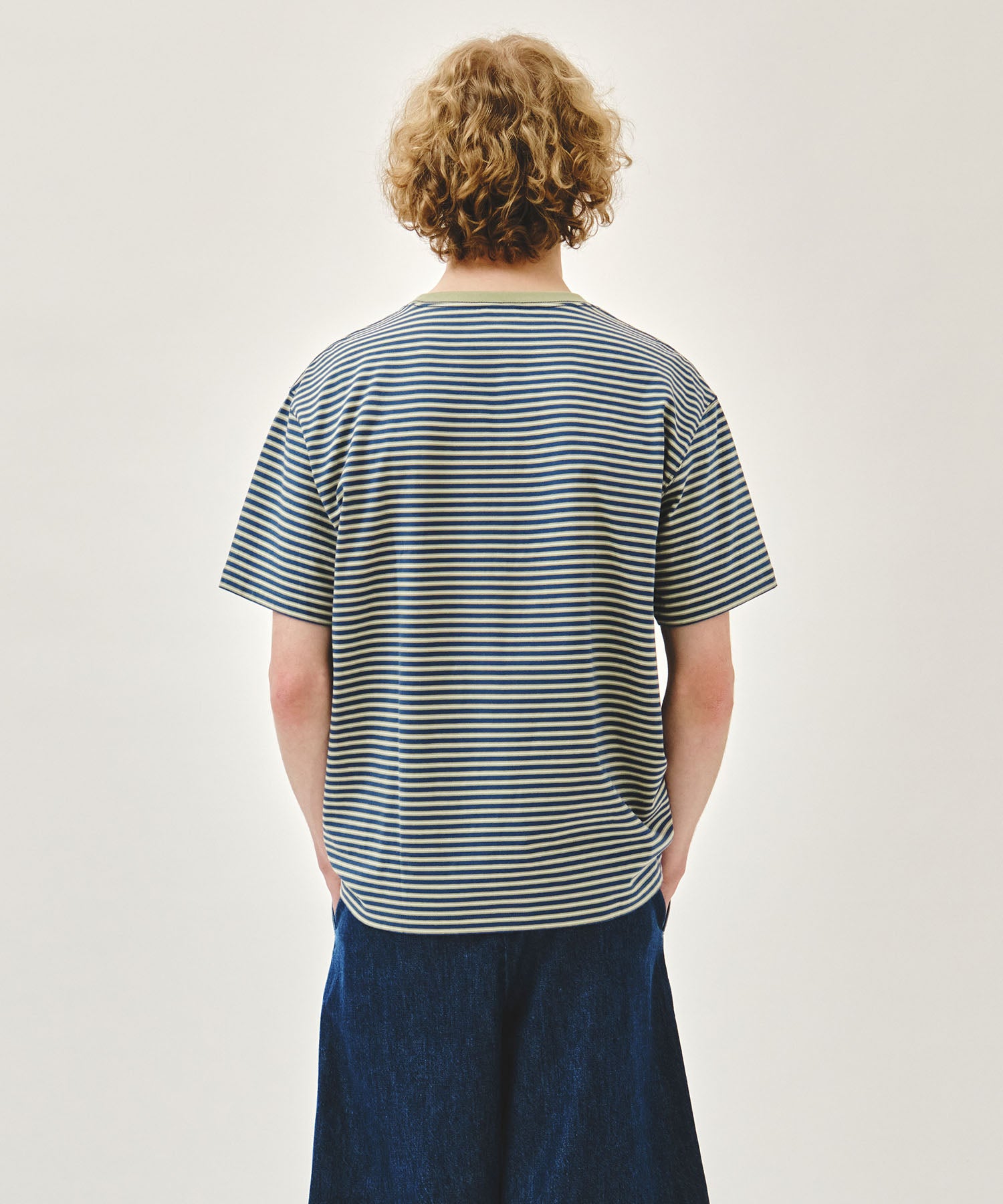 SMALL CLASSIC LOGO STRIPE RINGER TEE