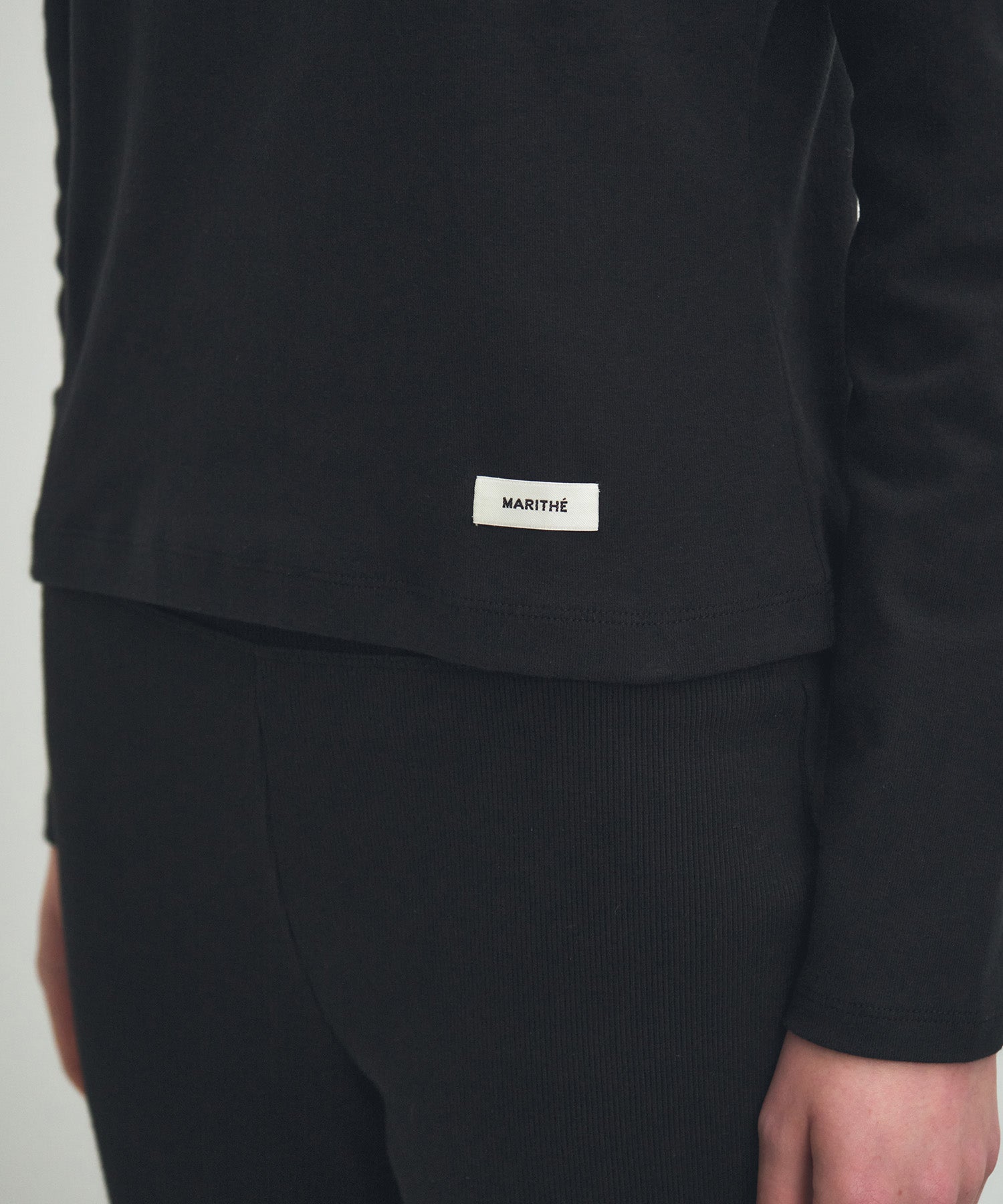 W BASIC SCOOP BACK LONG SLEEVE