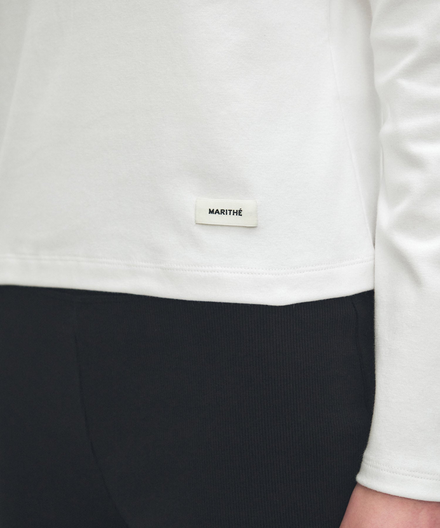 W BASIC SCOOP BACK LONG SLEEVE