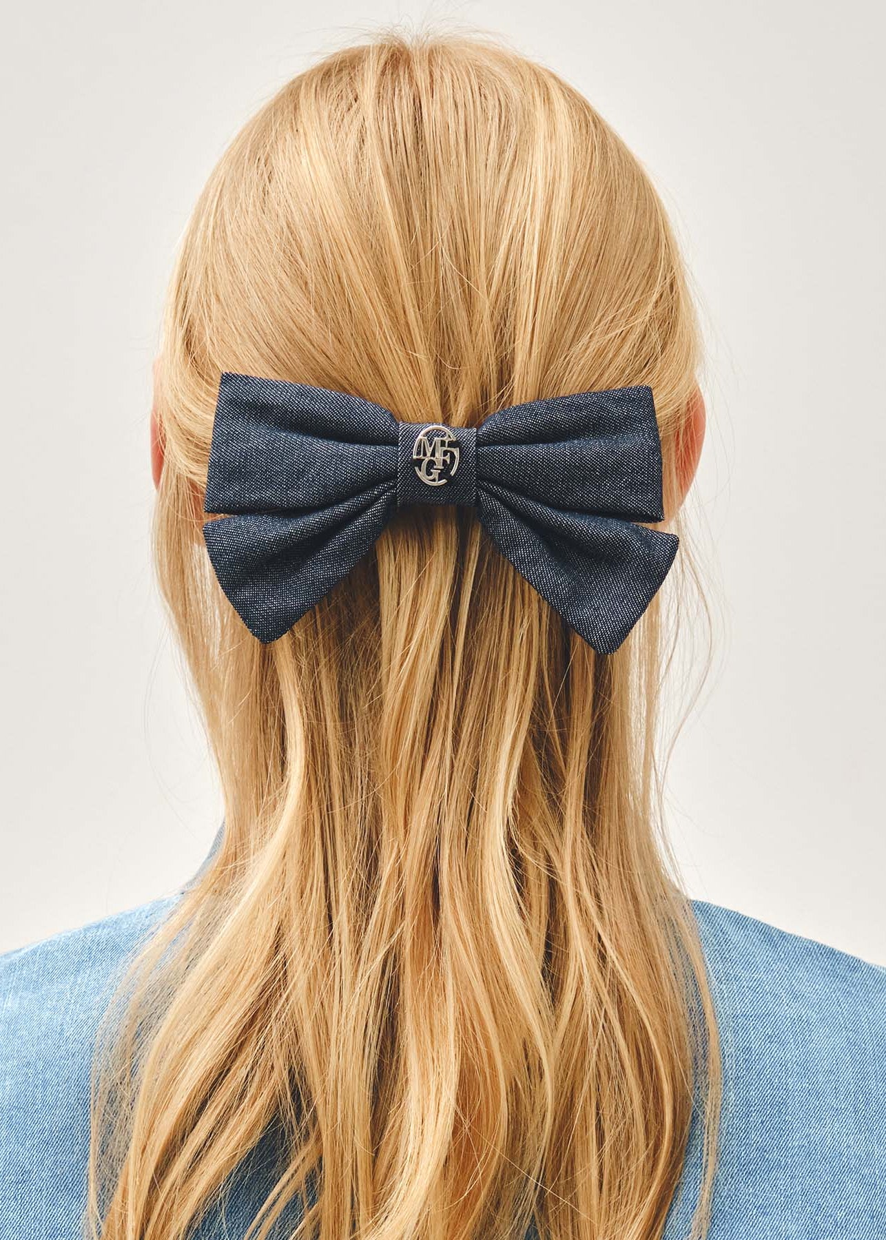CIRCLE LOGO RIBBON HAIR PIN